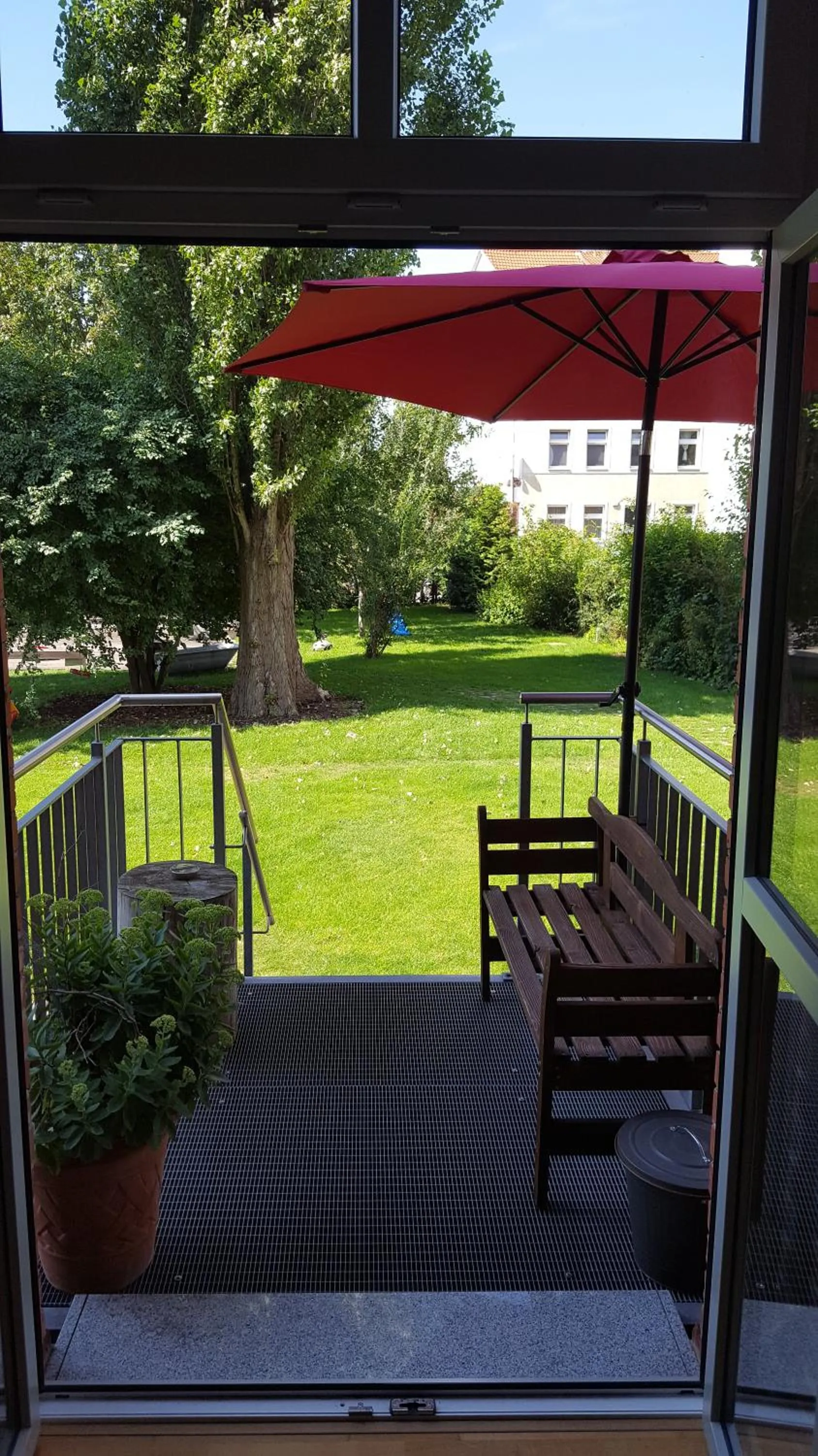 Balcony/Terrace in ARYVE JC Studio - Altstadtnahes Boutique Apartment mit Markenmatratzen auf Hotelniveau inklusive kostenfreiem Parkplatz