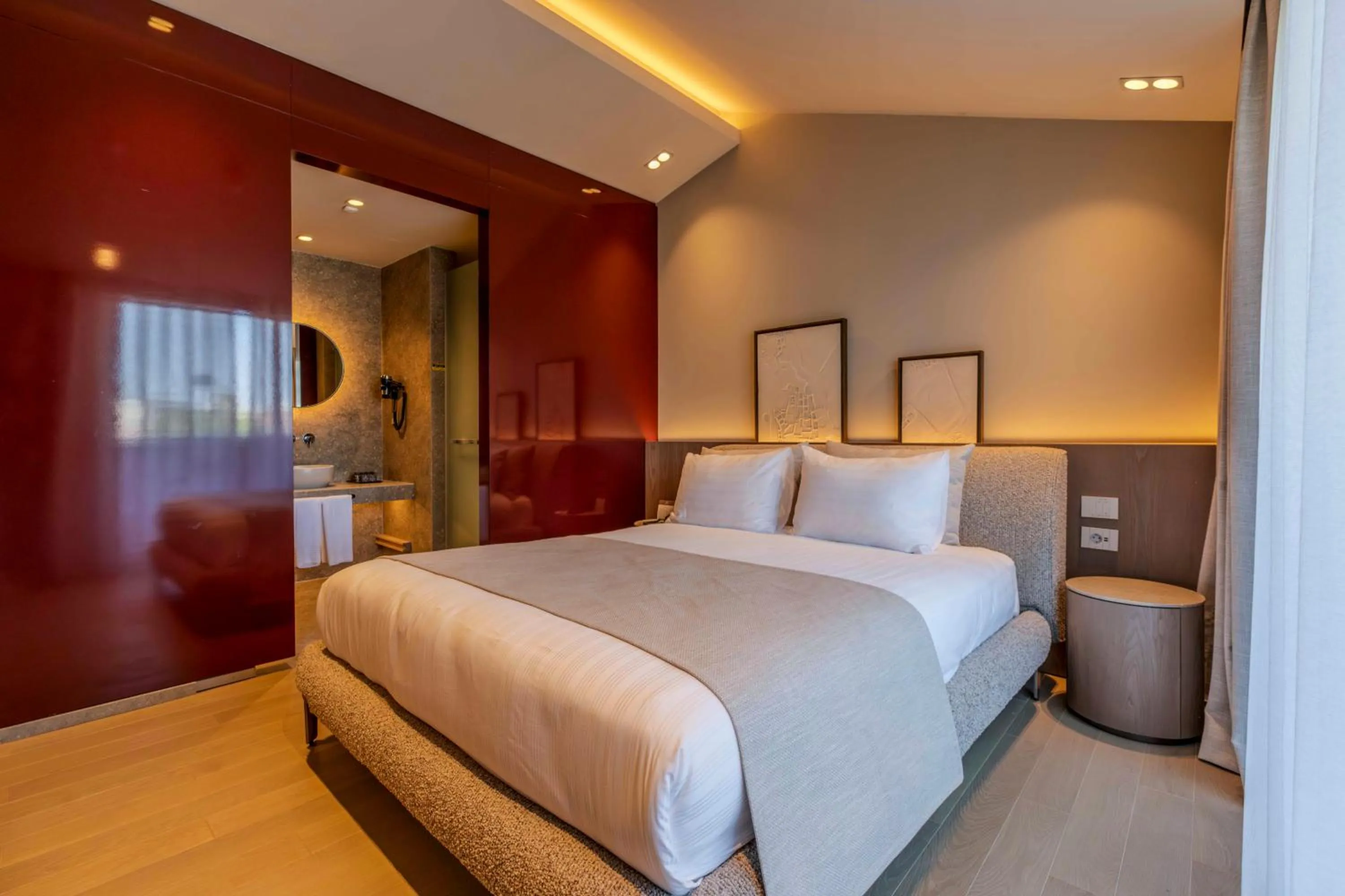 Bed in Club Melas Privé