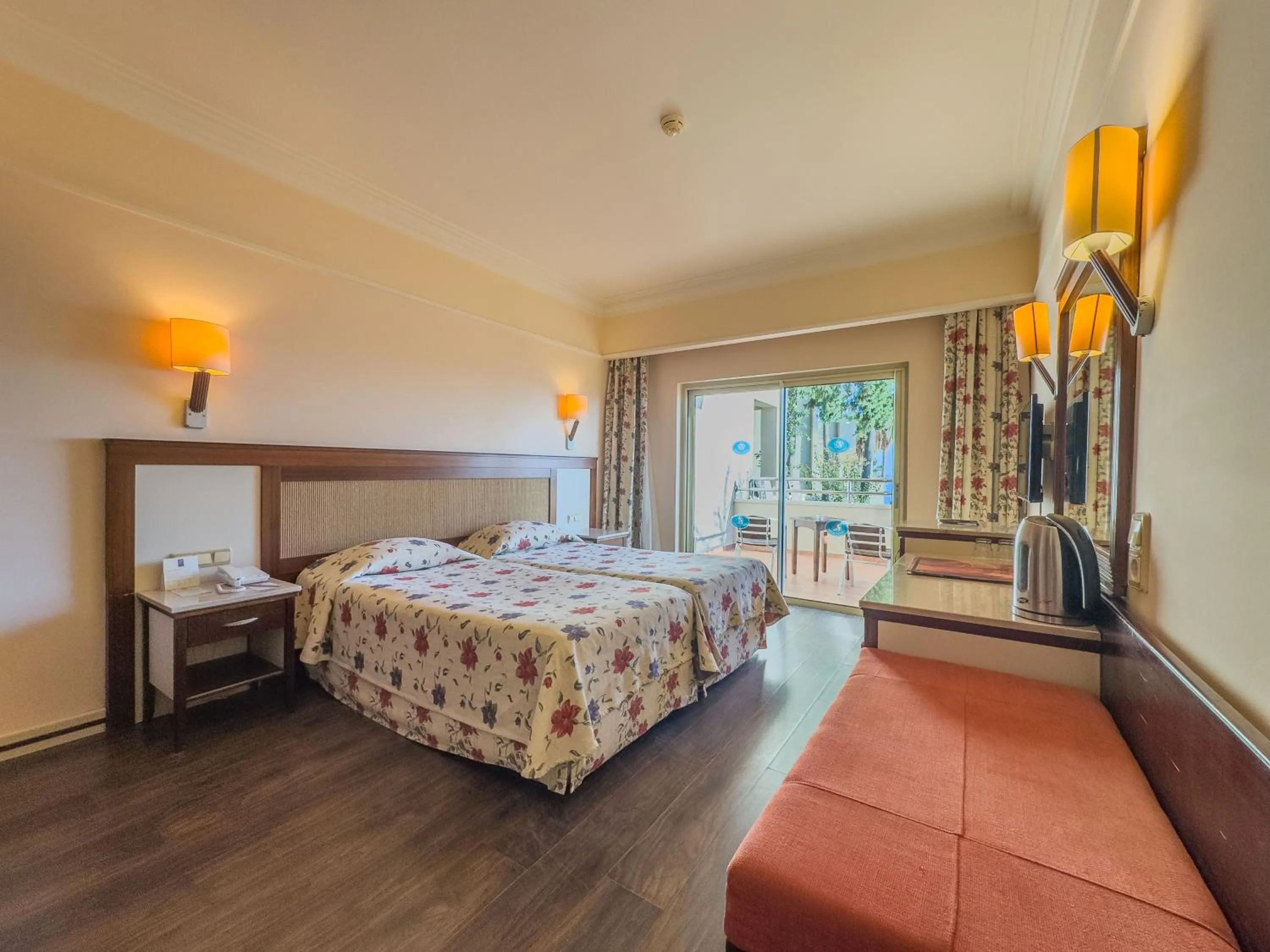 Bed in Club Melas Privé