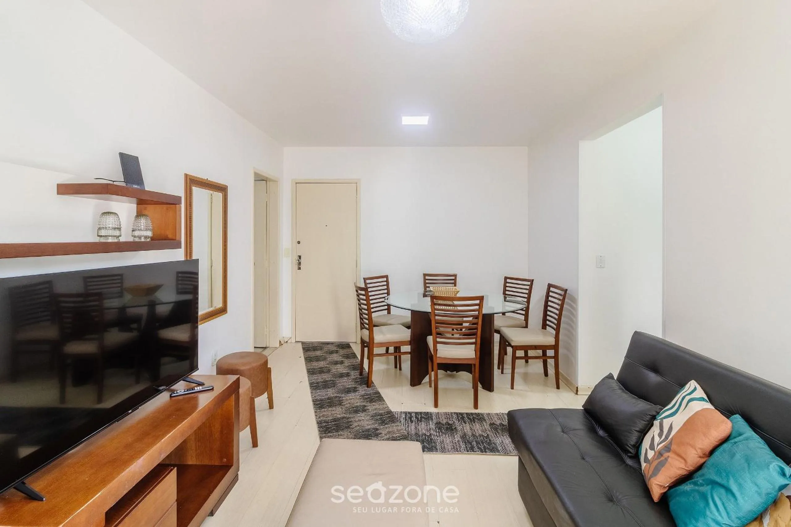 Aptos modernos e completos a 100m da Praia Central - VTR