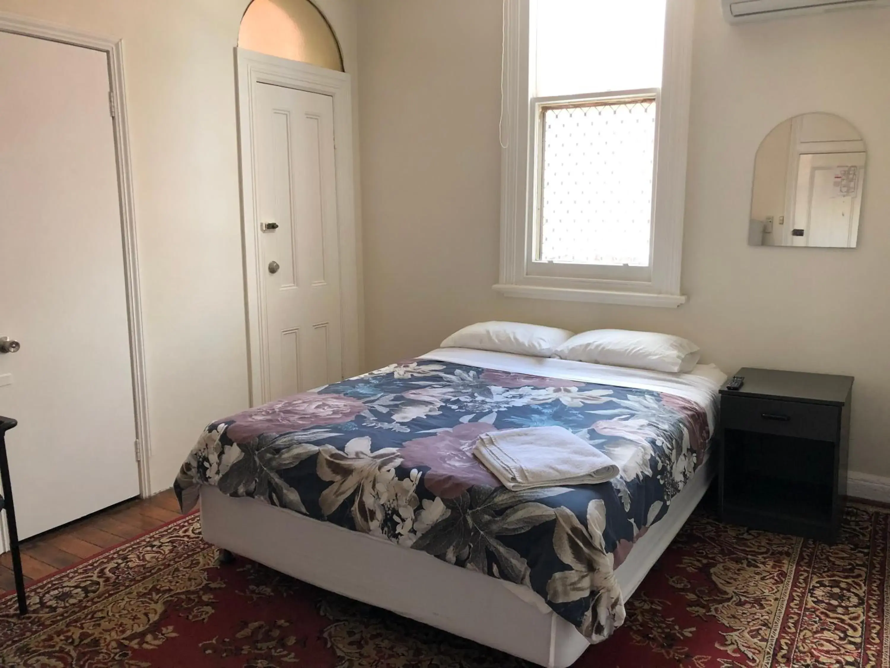 One-Bedroom Apartment in Northlodge Central City Apartments One-Bedroom Apartment in Northlodge Central City Apartments