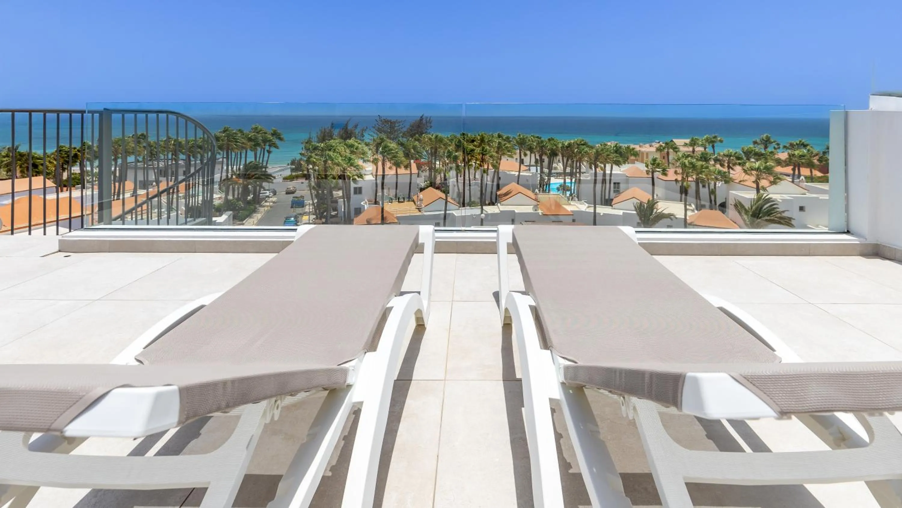 Calm Beach Apartments