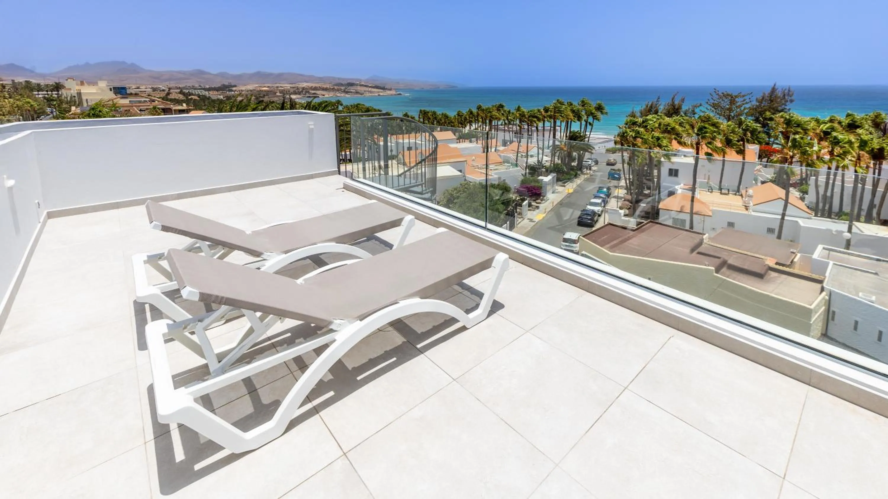 Calm Beach Apartments
