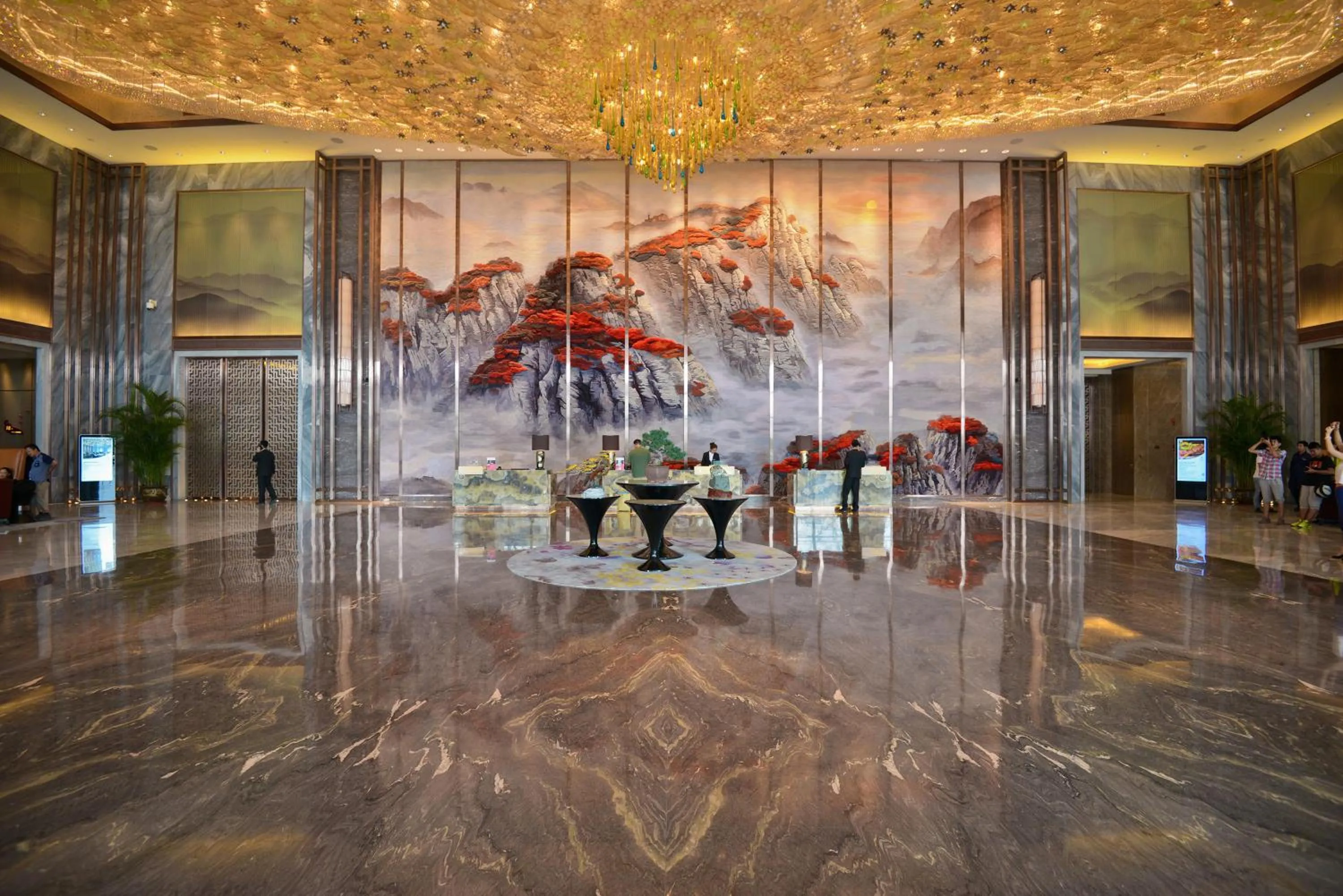 Lobby or reception in Wanda Realm Hotel Tai'an