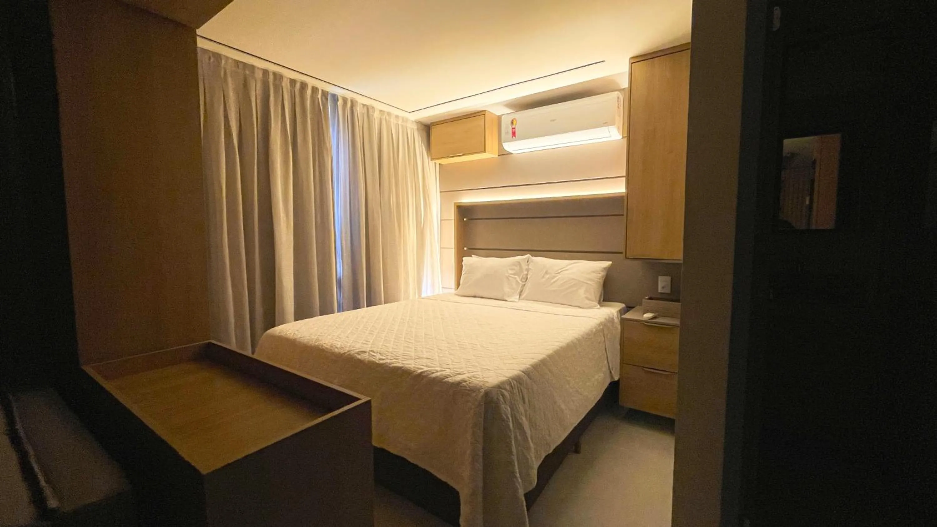 Deluxe Suite in Jardins Almare Apart Hotel