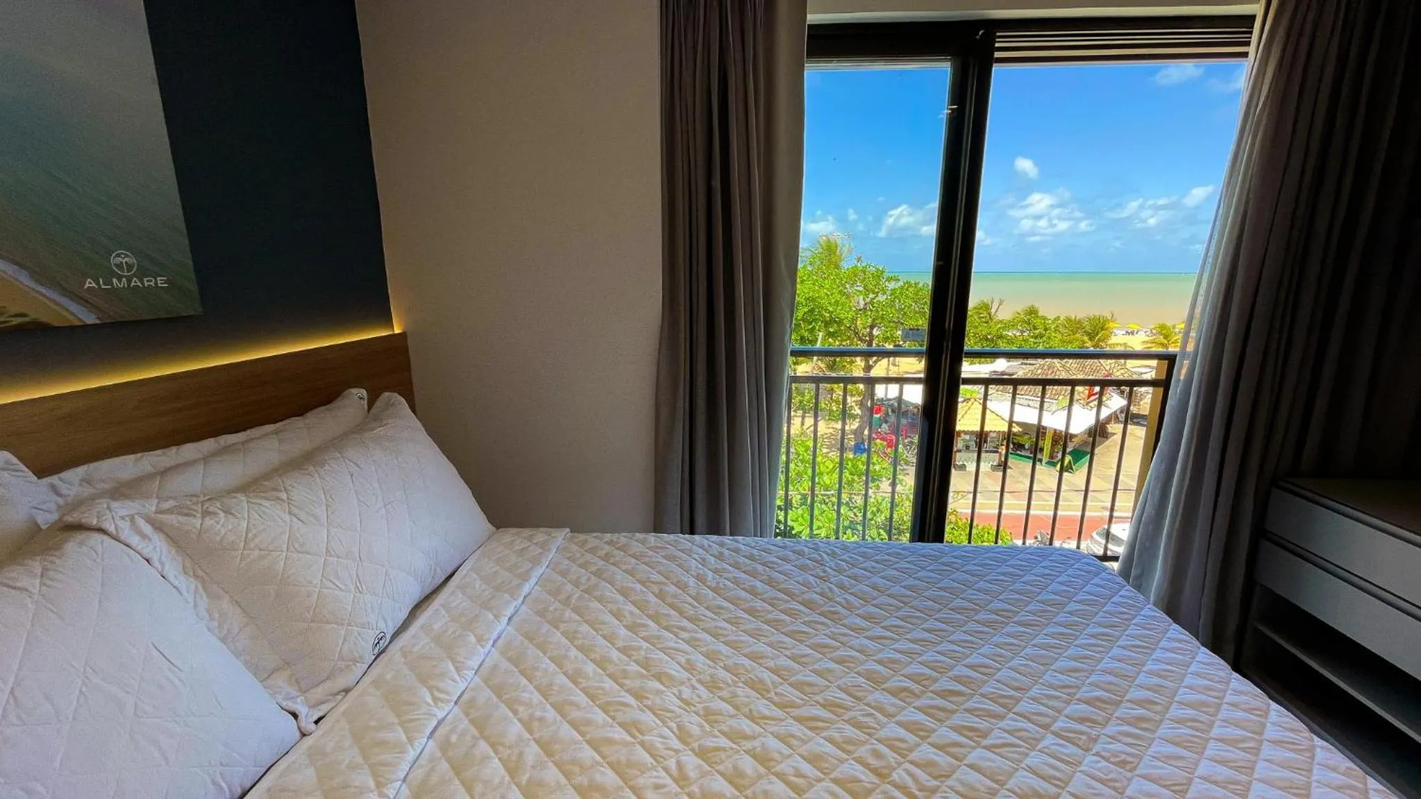 Studio Apartment with Sea View in Jardins Almare Apart Hotel