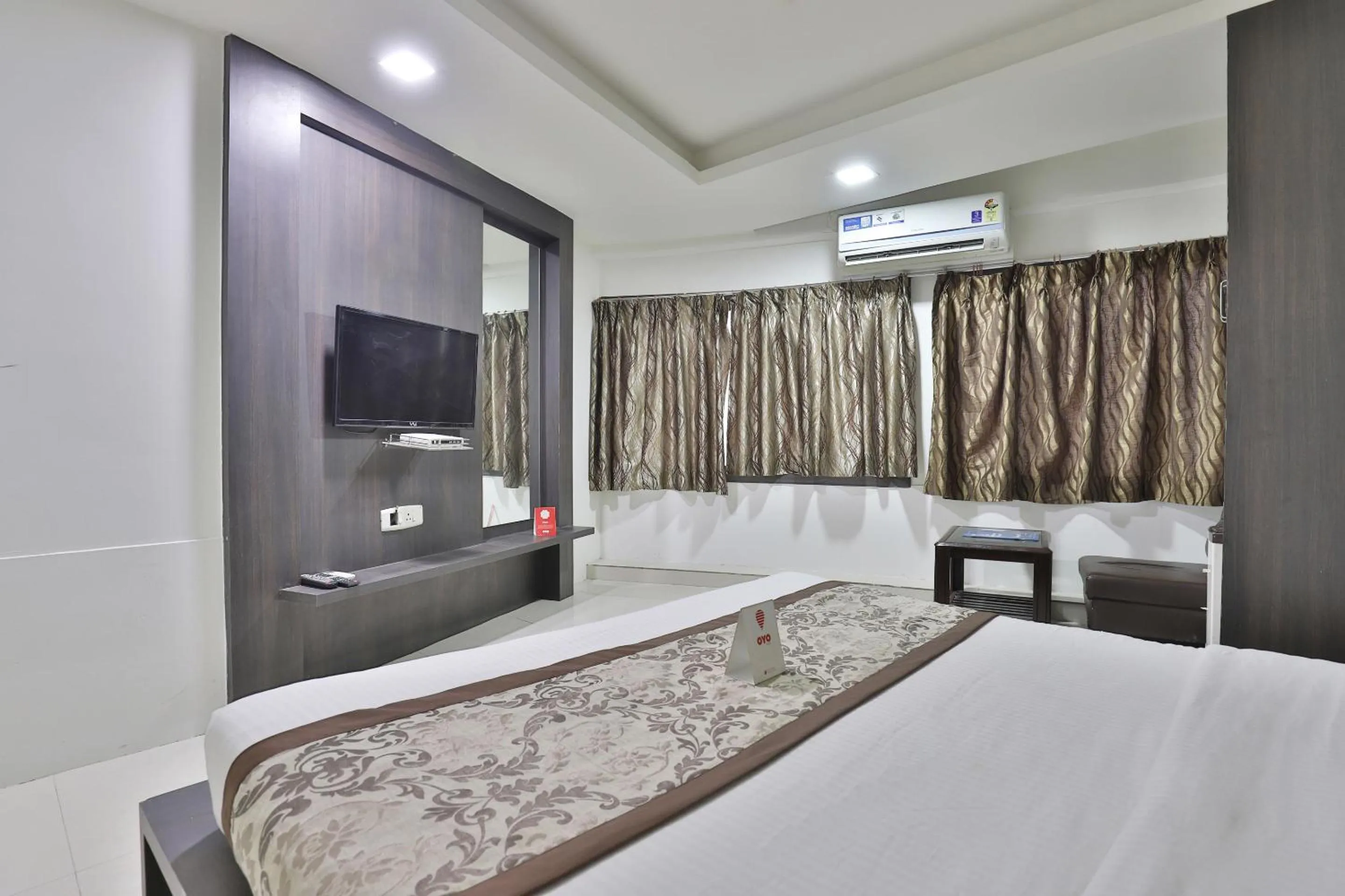 Bed in Hotel Nova Cross Road