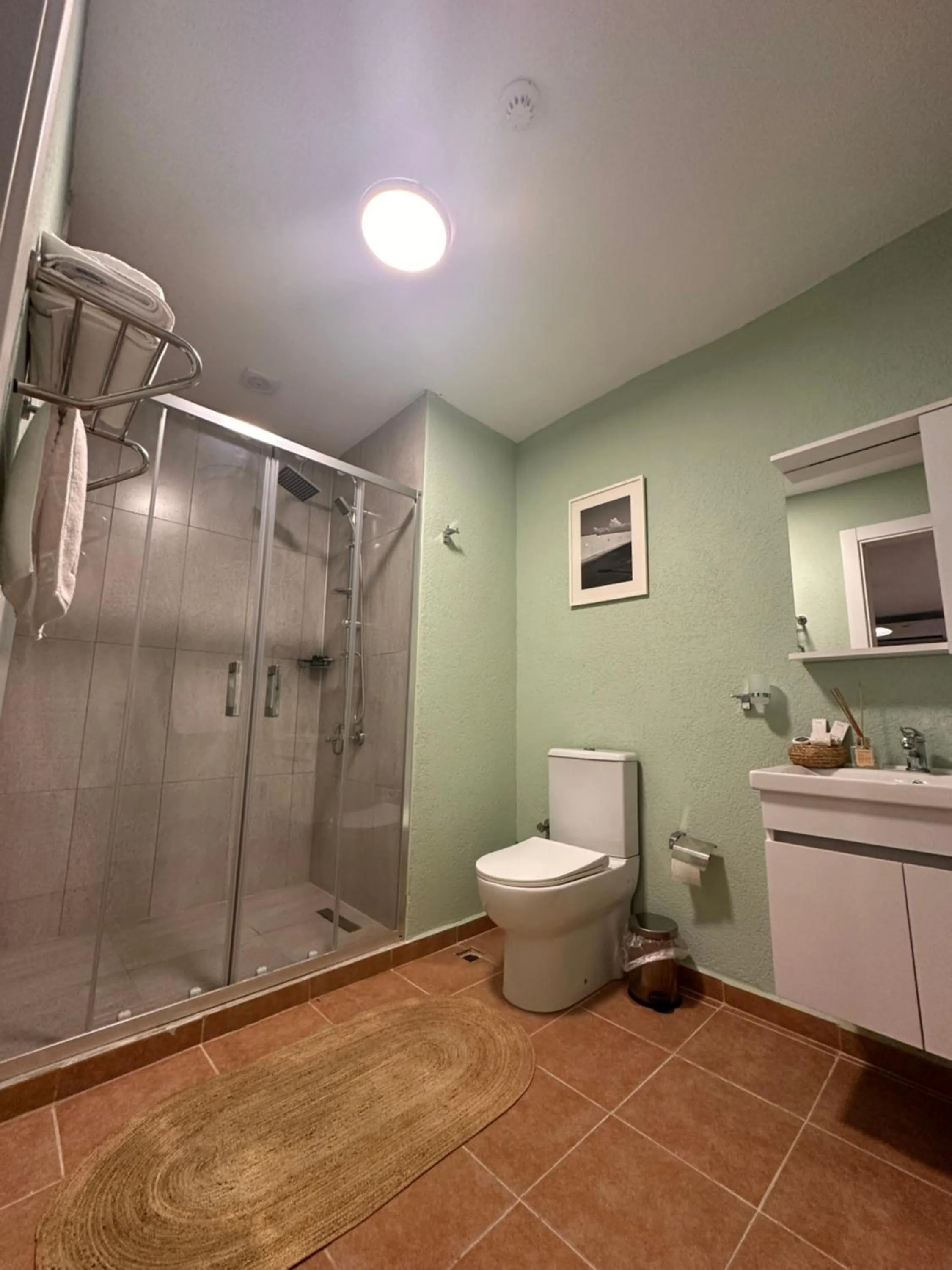 Shower in Hanole Macaron Guest House