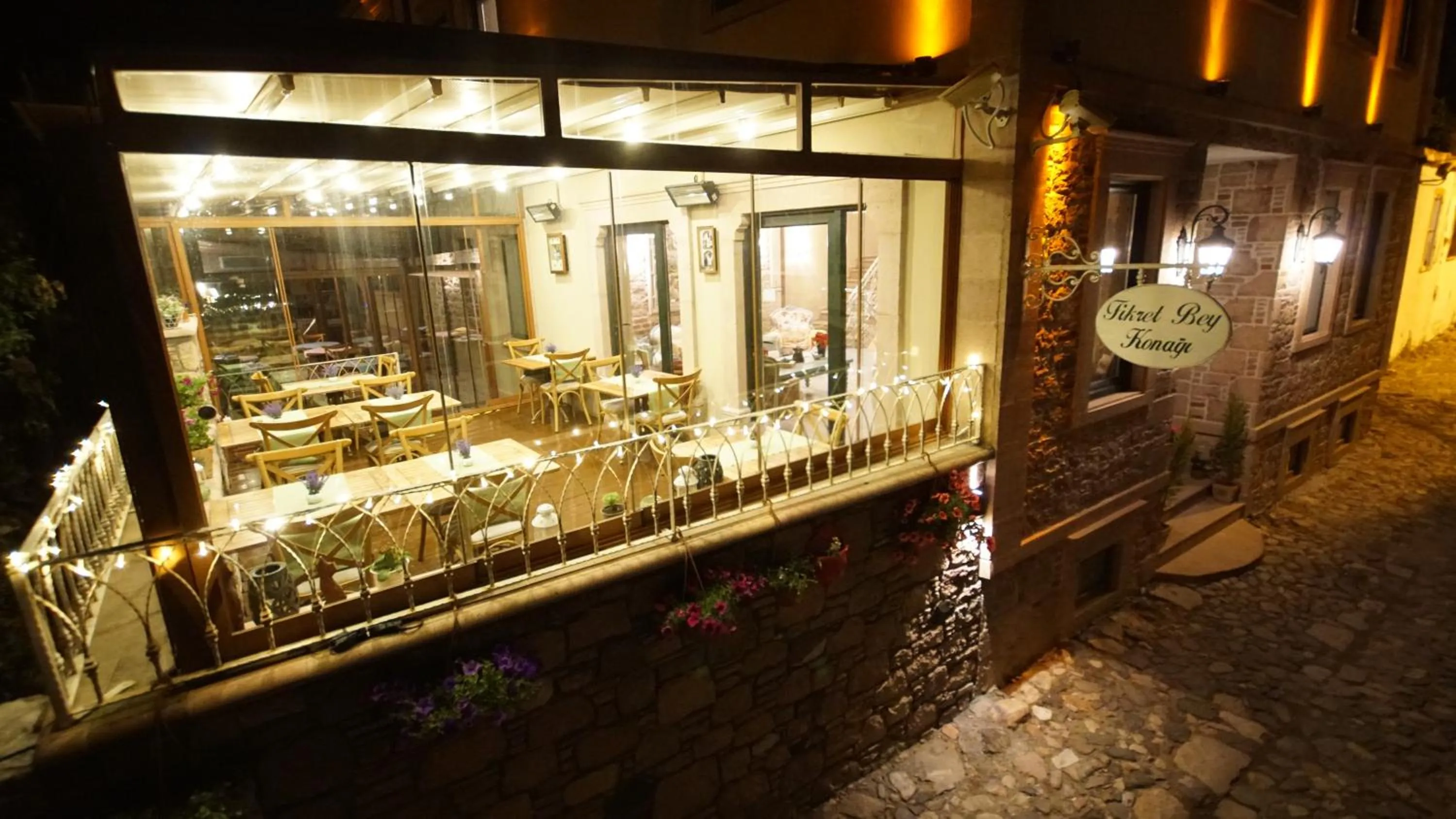 Dining area in Fikretbey Konağı