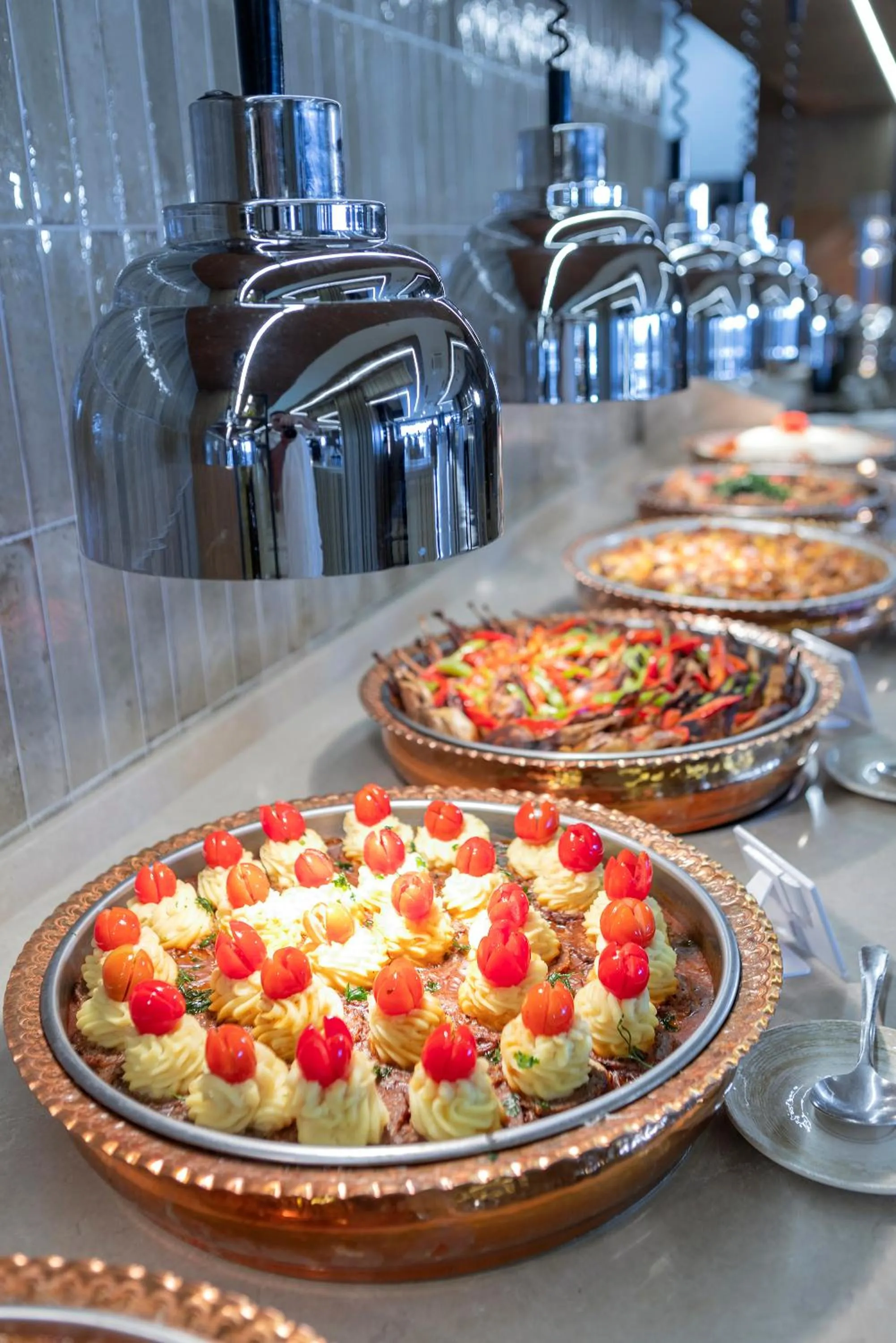 Food and drinks in Melas Resort Hotel