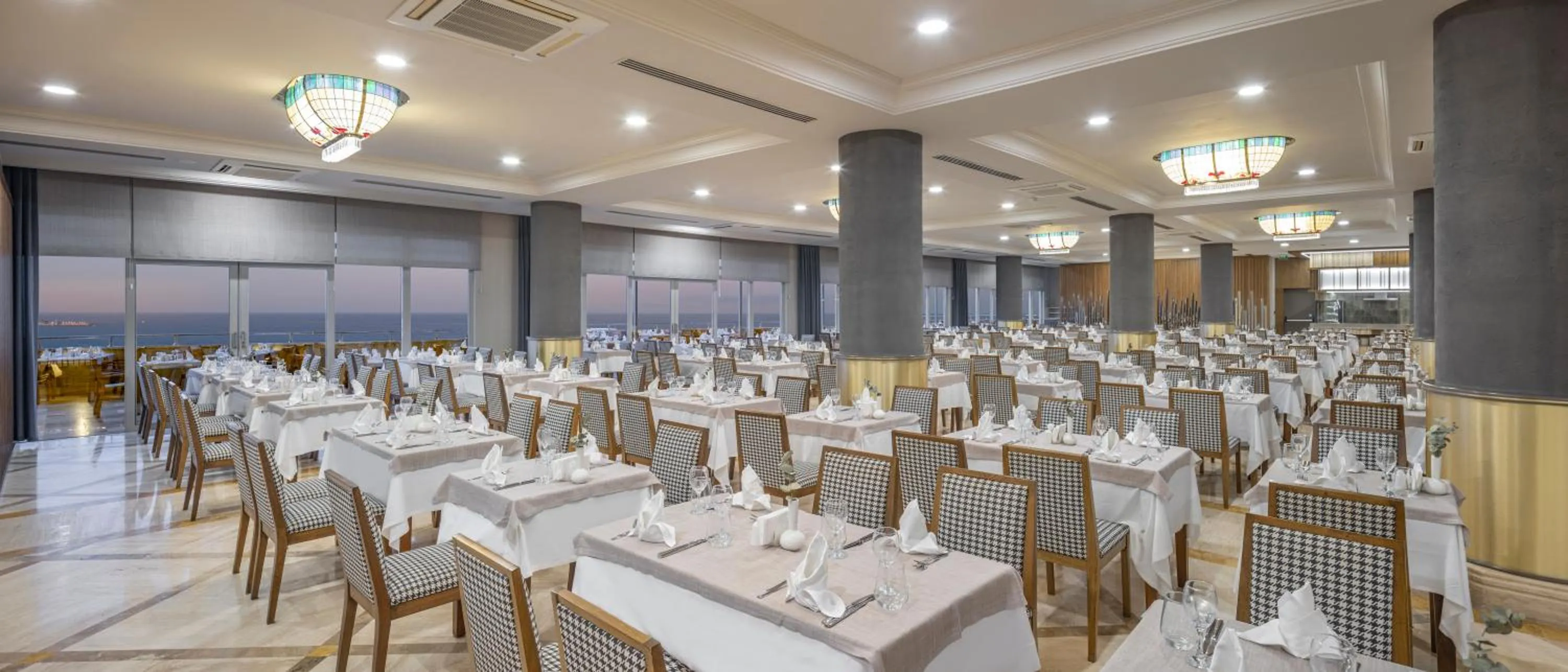 Restaurant/places to eat in Melas Resort Hotel