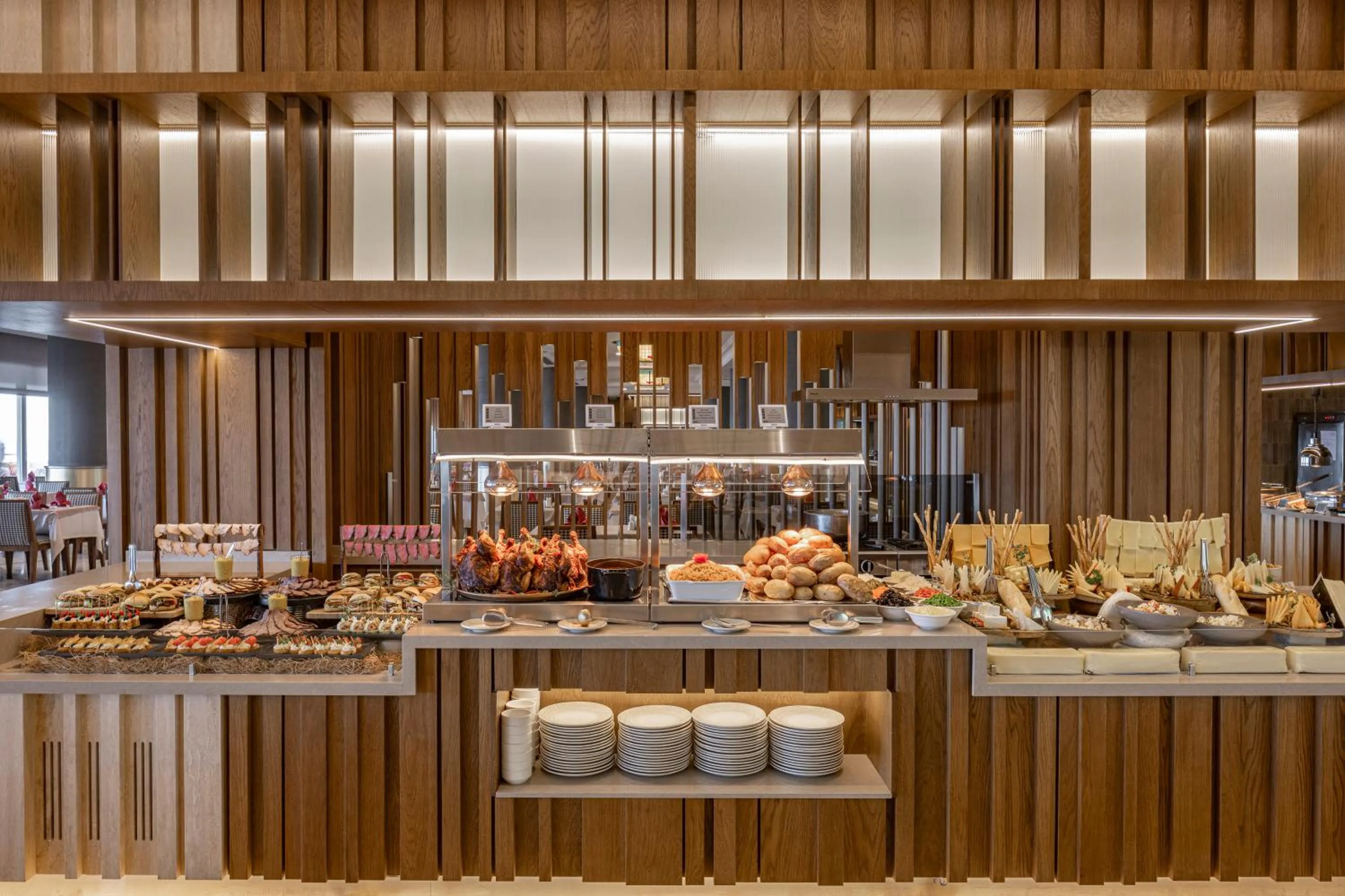 Food and drinks in Melas Resort Hotel