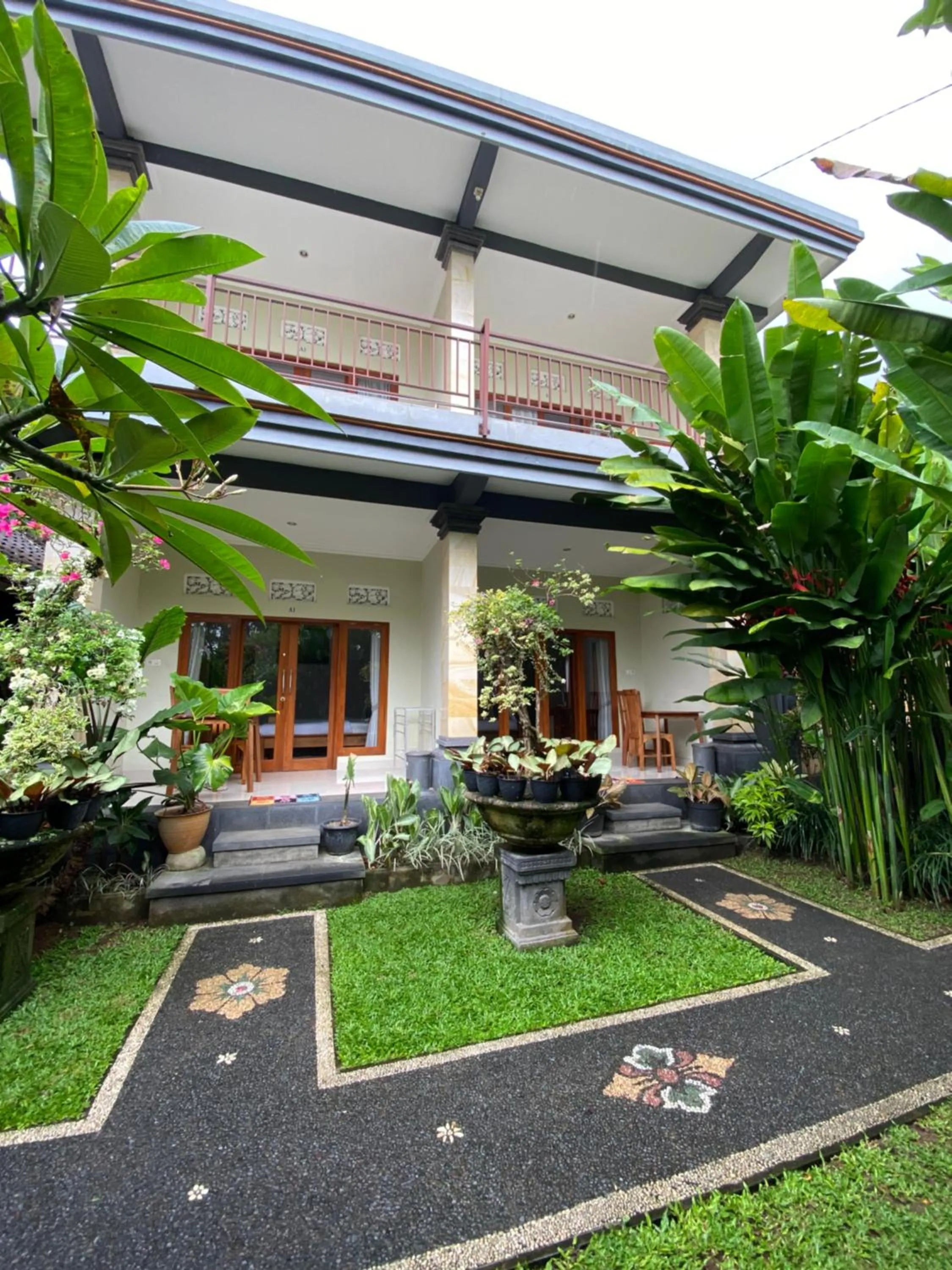 Suryadina Guest House