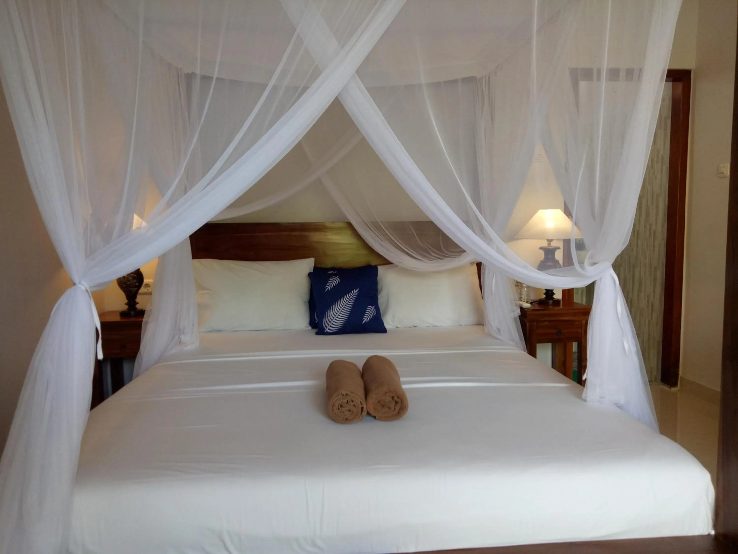 Bed in Suryadina Guest House
