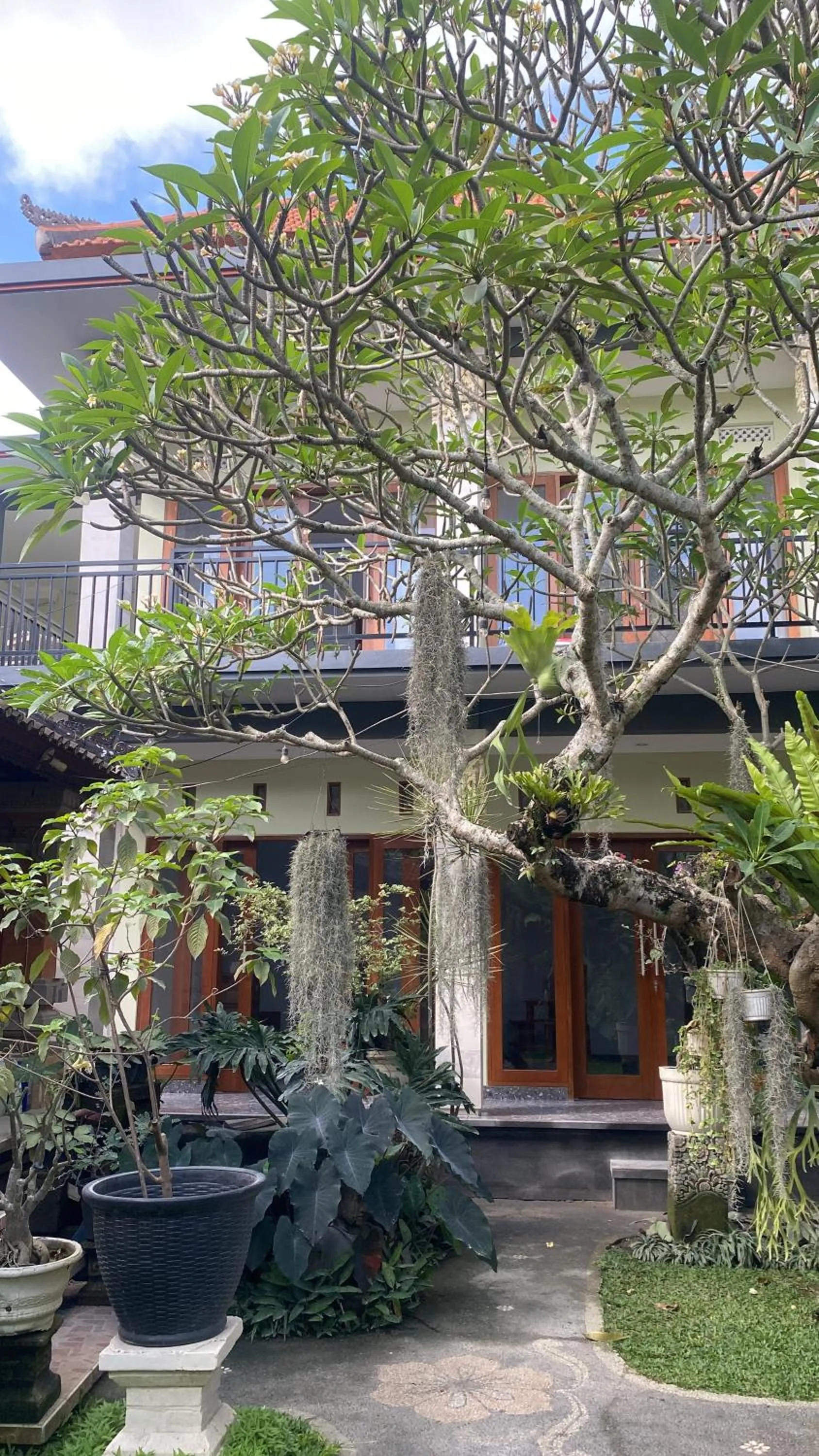 Suryadina Guest House
