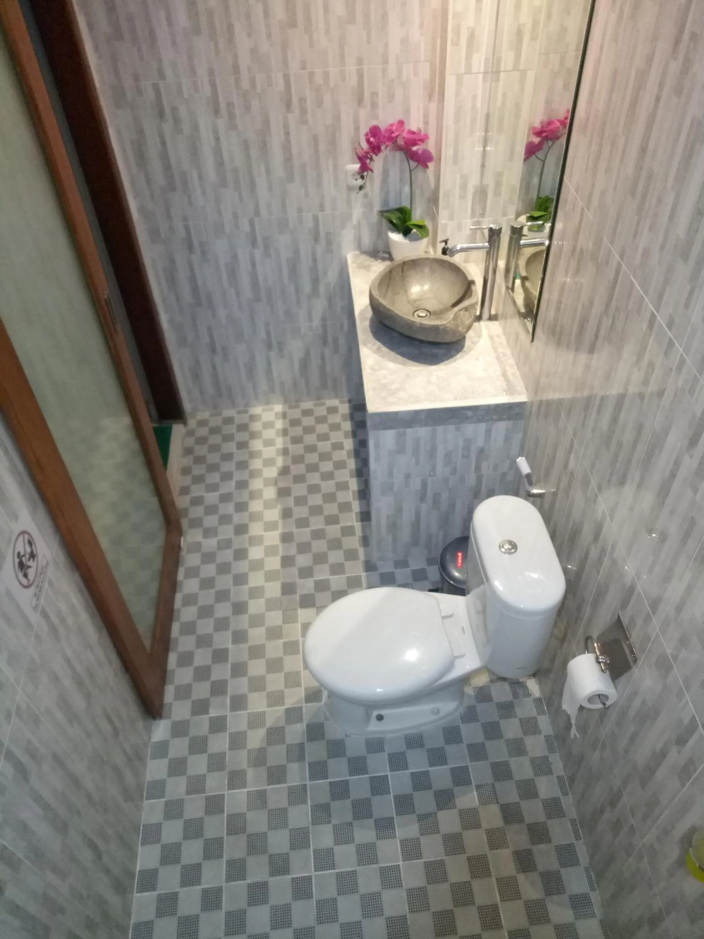 Suryadina Guest House