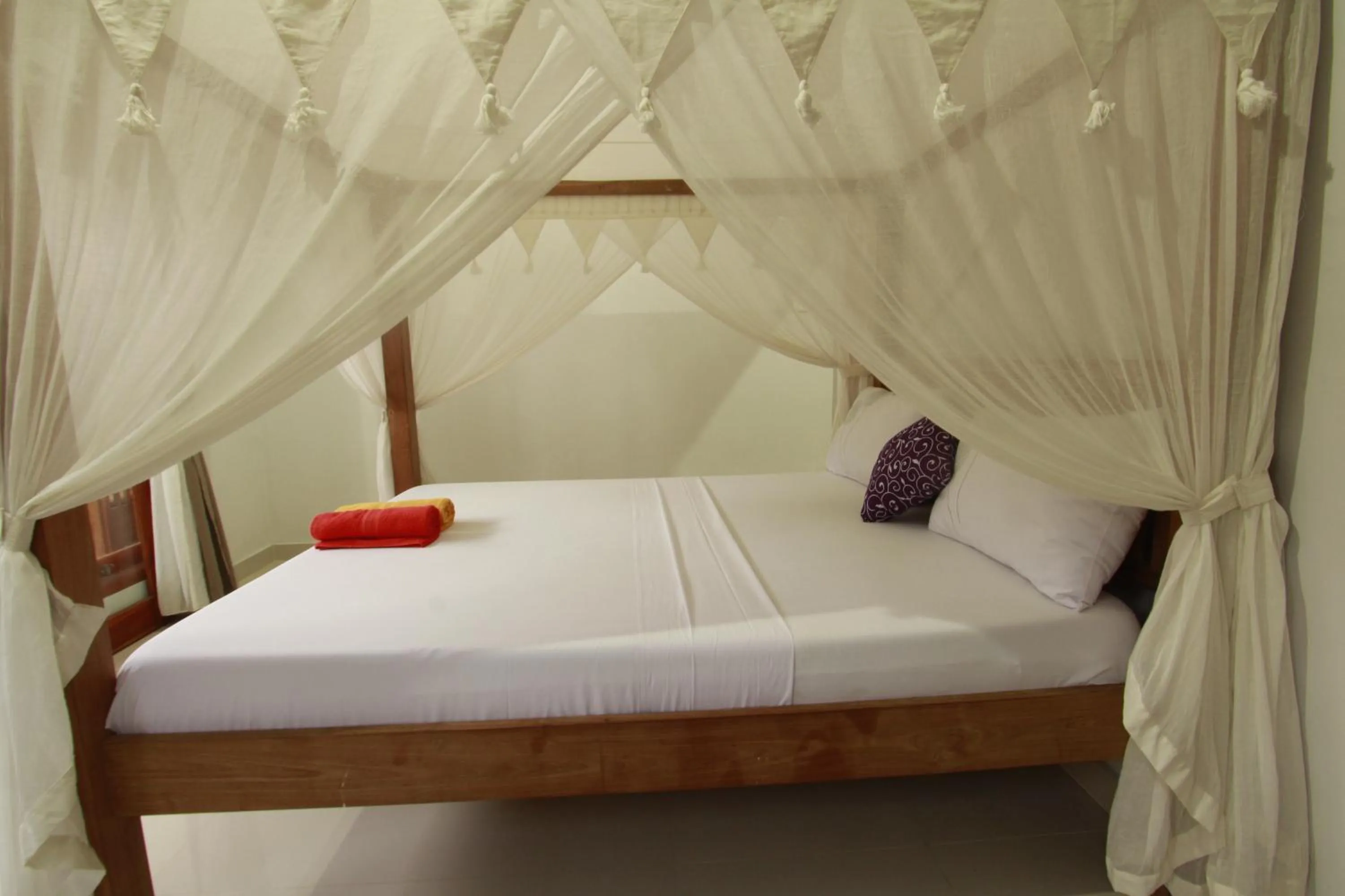 bunk bed, Bed in Suryadina Guest House