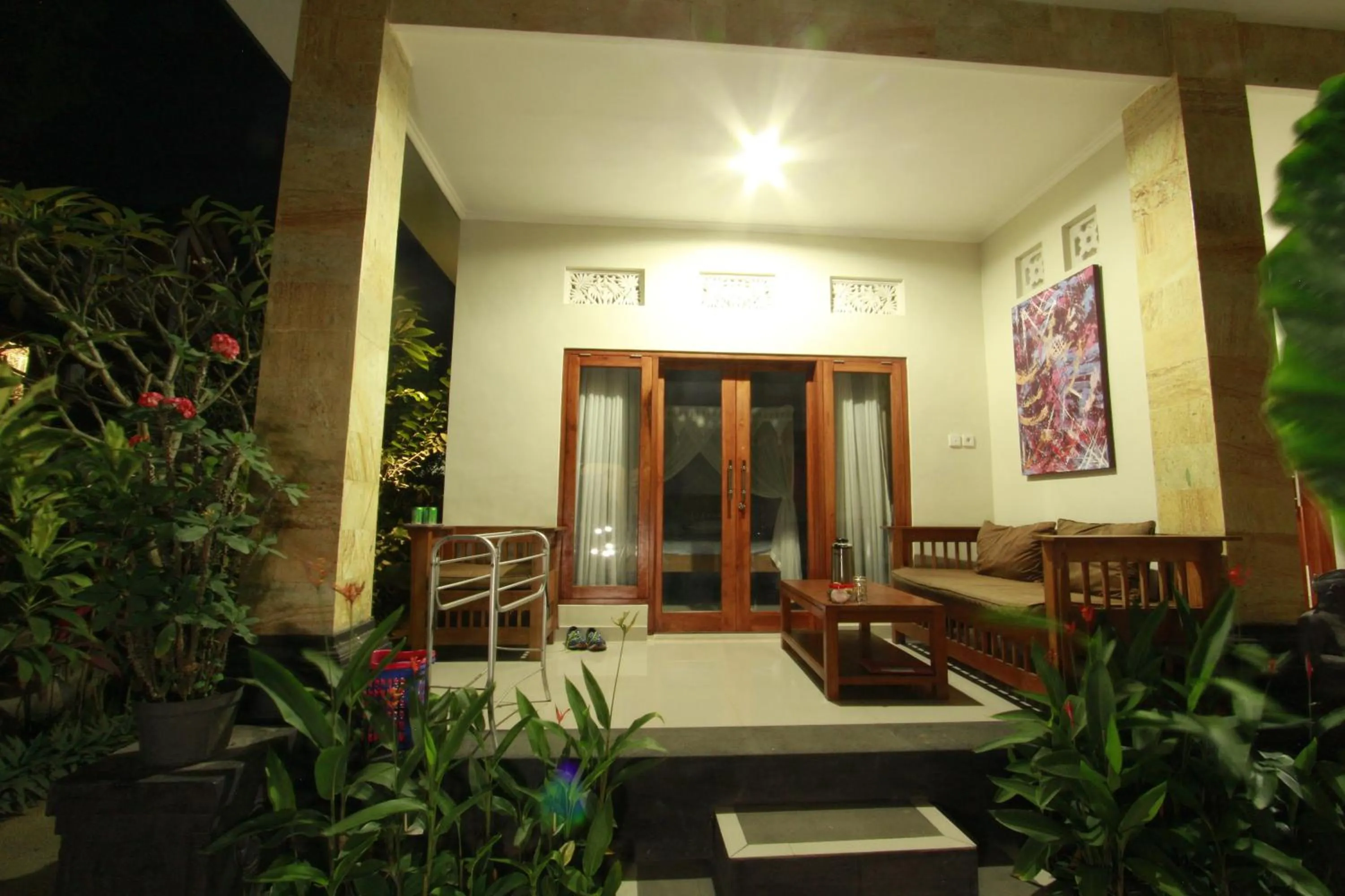 Balcony/Terrace in Suryadina Guest House
