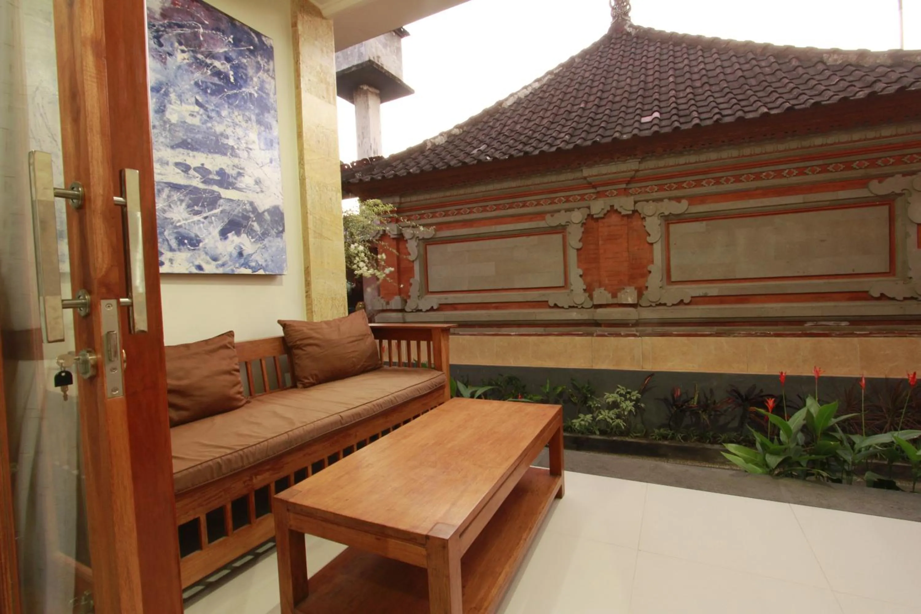 Garden in Suryadina Guest House