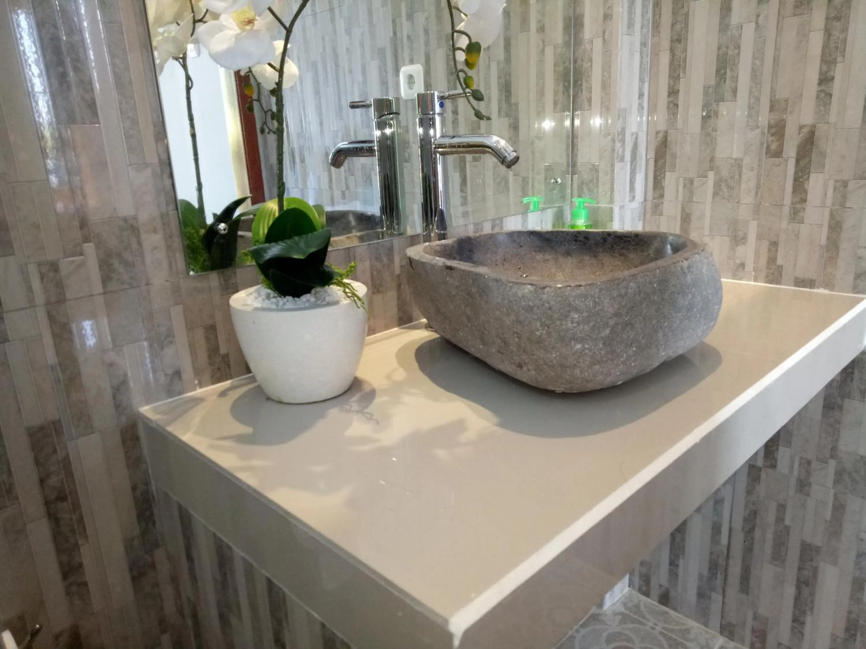 Suryadina Guest House