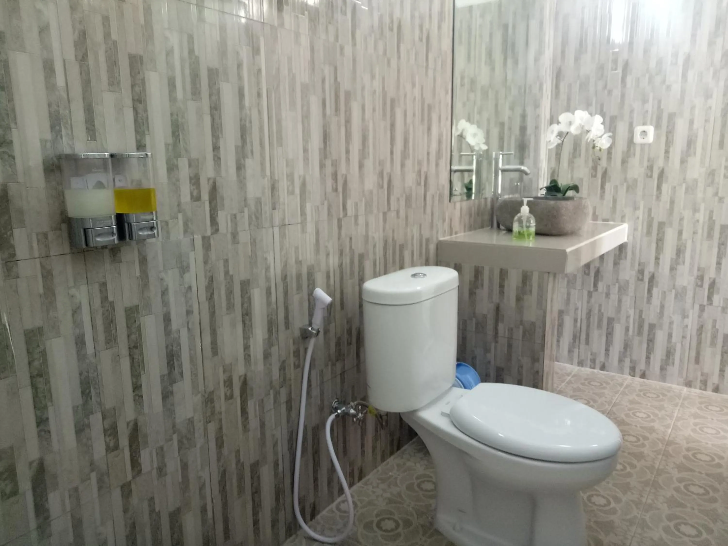 Suryadina Guest House