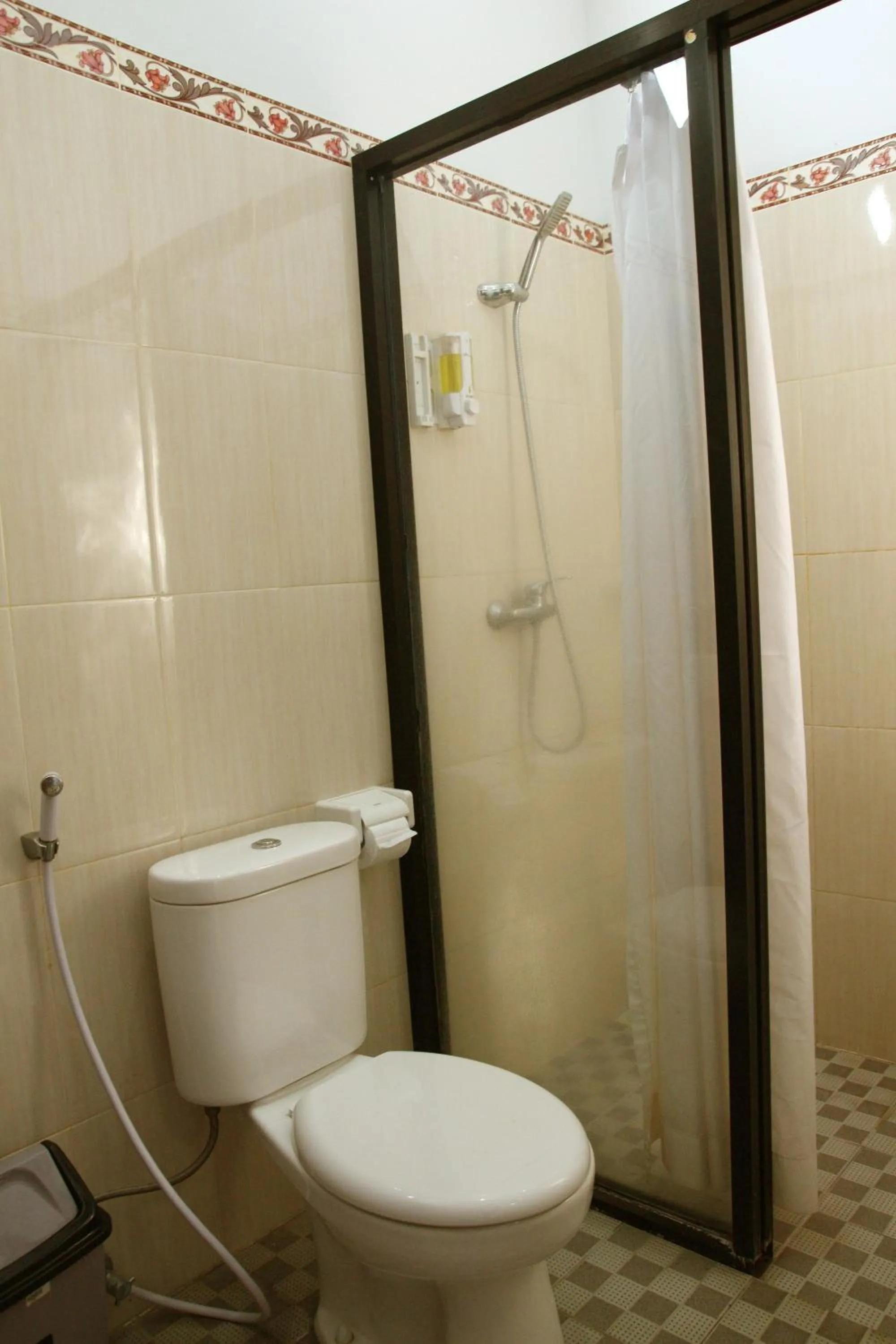 Suryadina Guest House