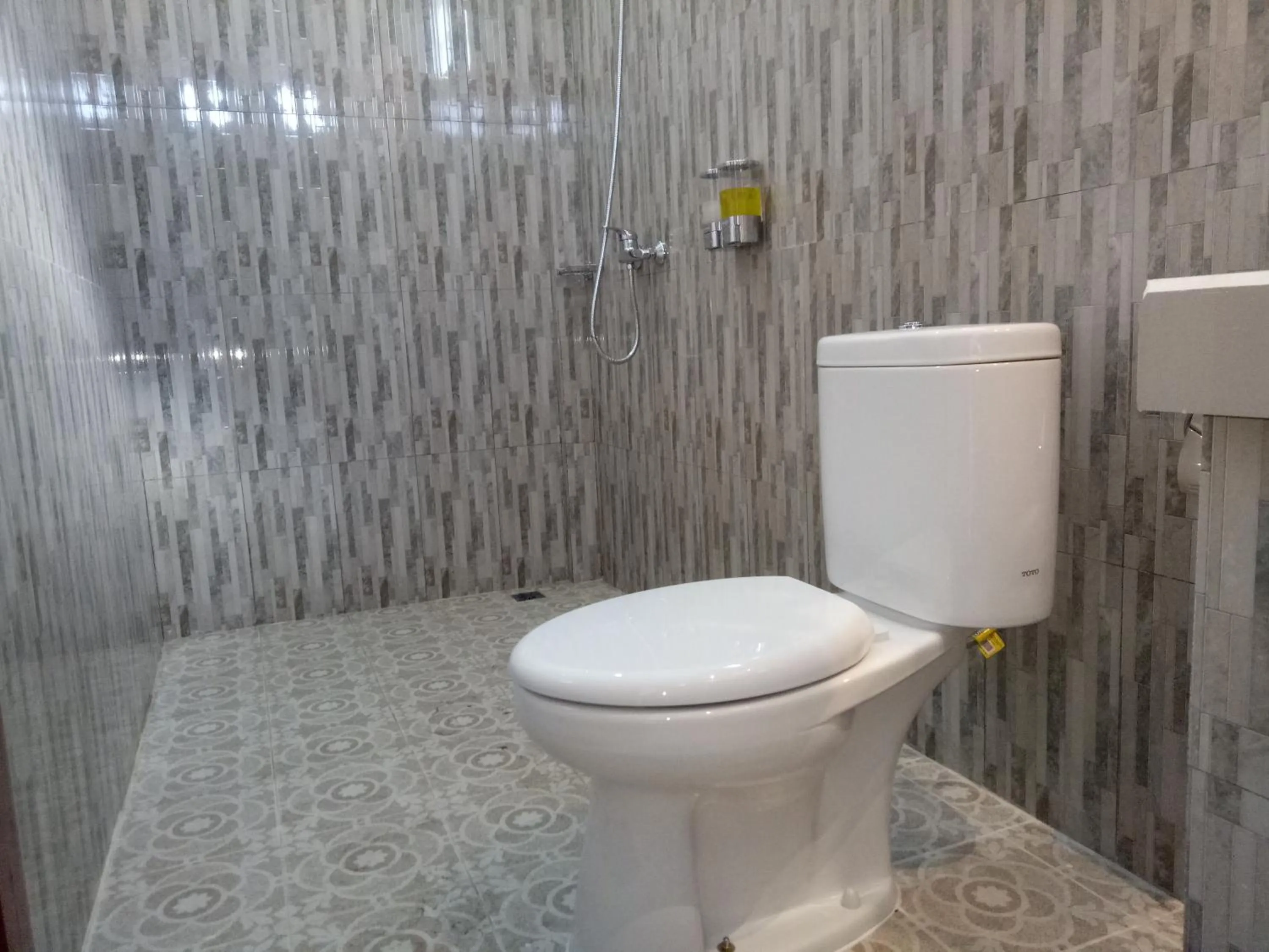 Suryadina Guest House