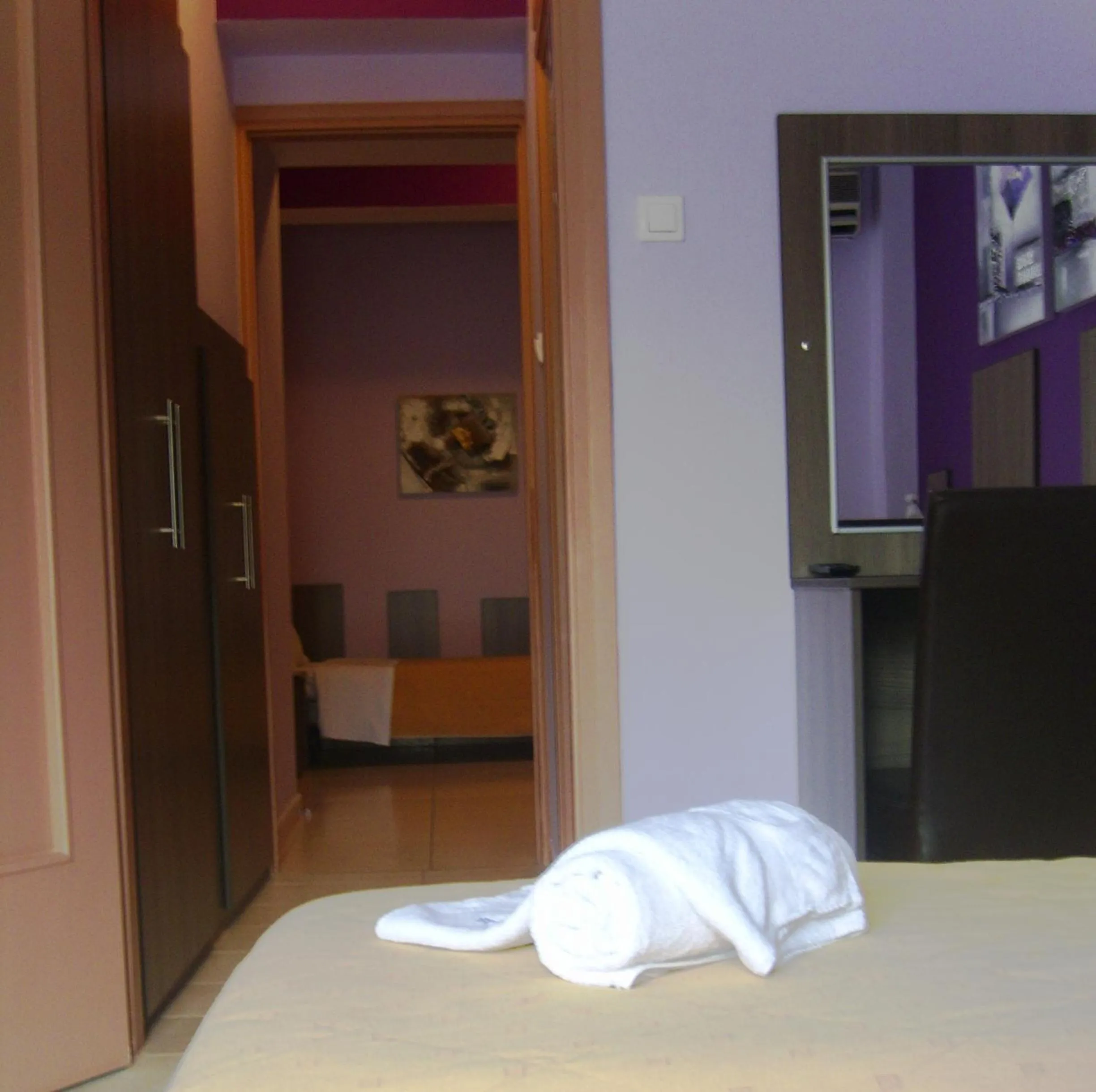 Bedroom, Bed in Iridanos