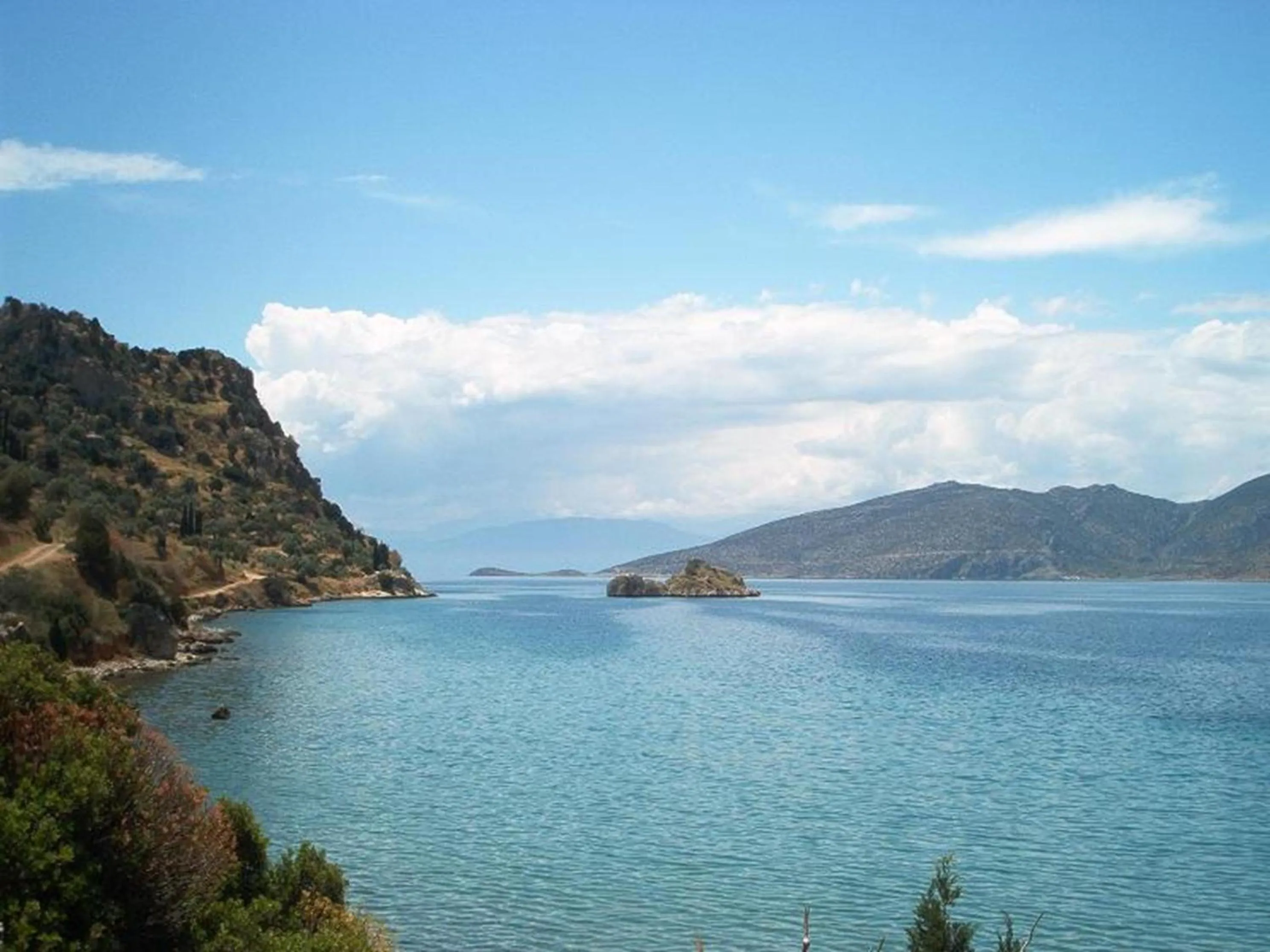 Nearby landmark in Iridanos