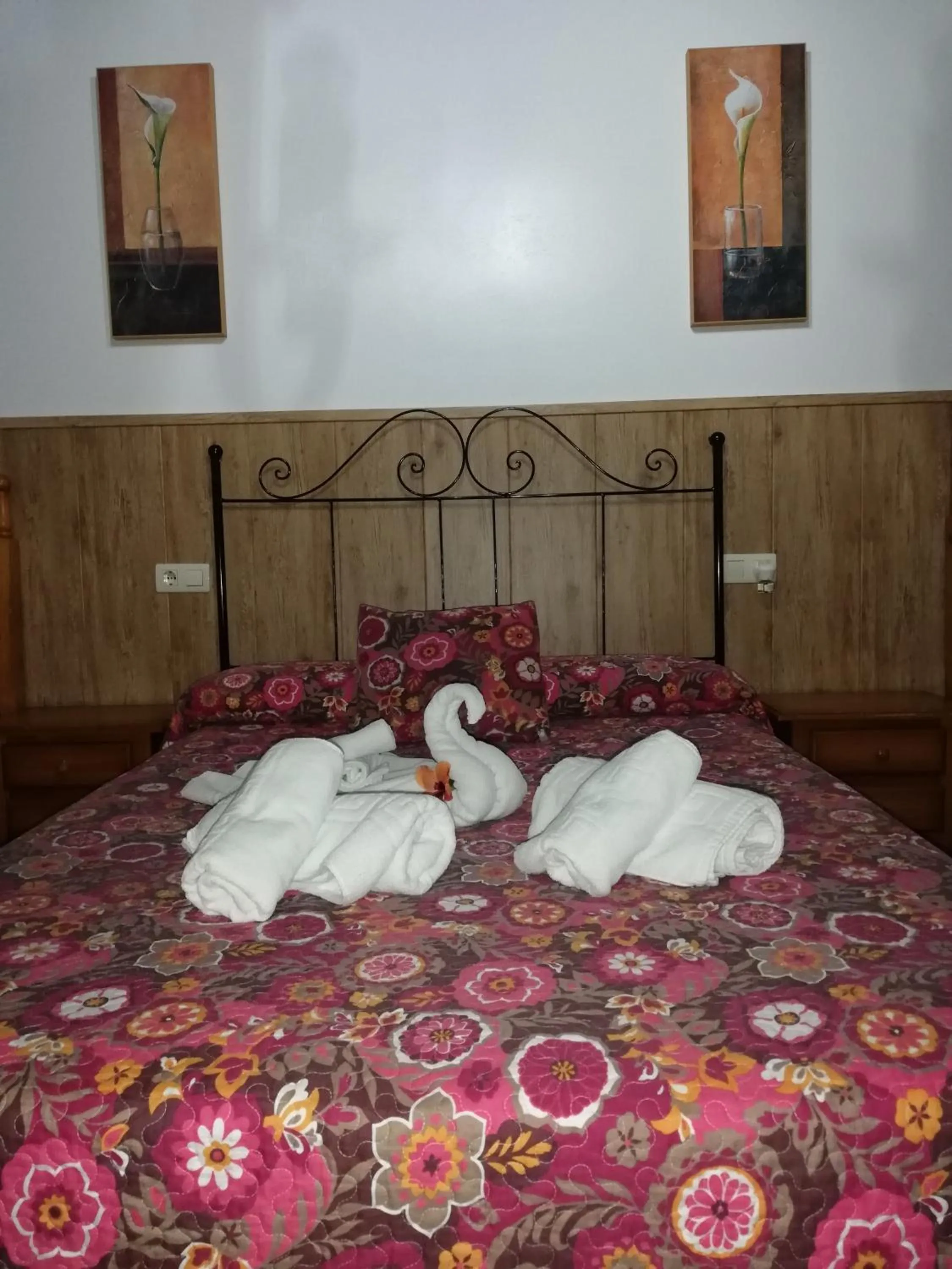 Bed in Hostal Breñaverde