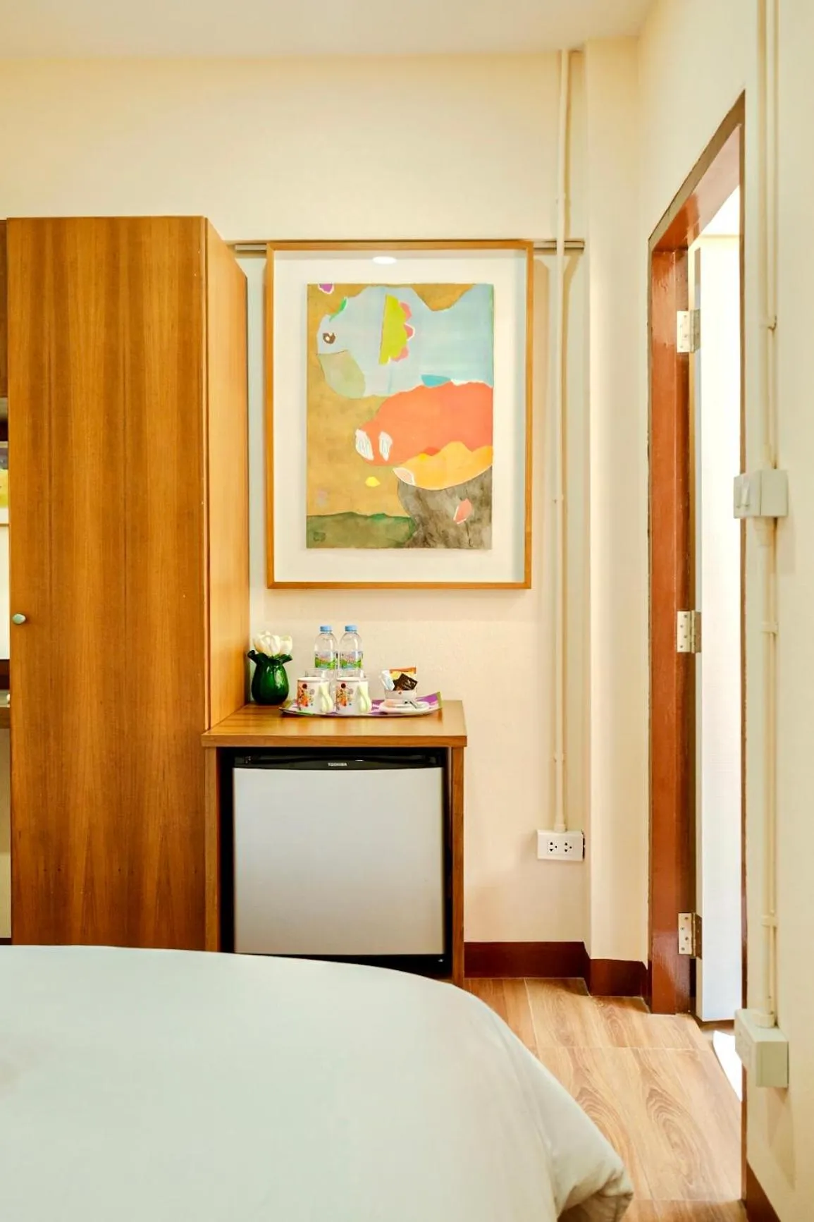 Photo of the whole room, Bed in Thong Poon Apartment Chiang Mai