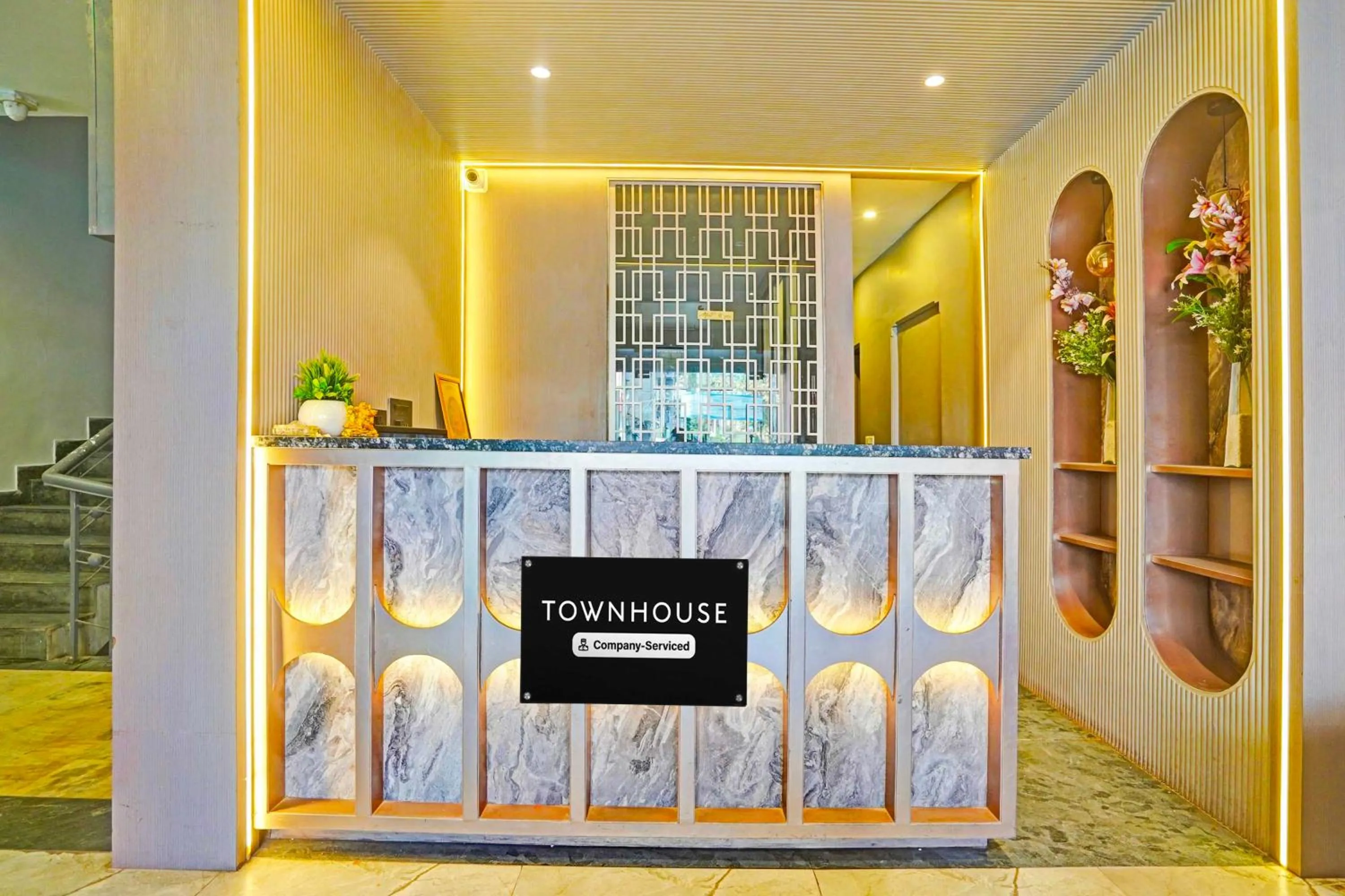 Townhouse Mansarovar Metro Station Jaipur