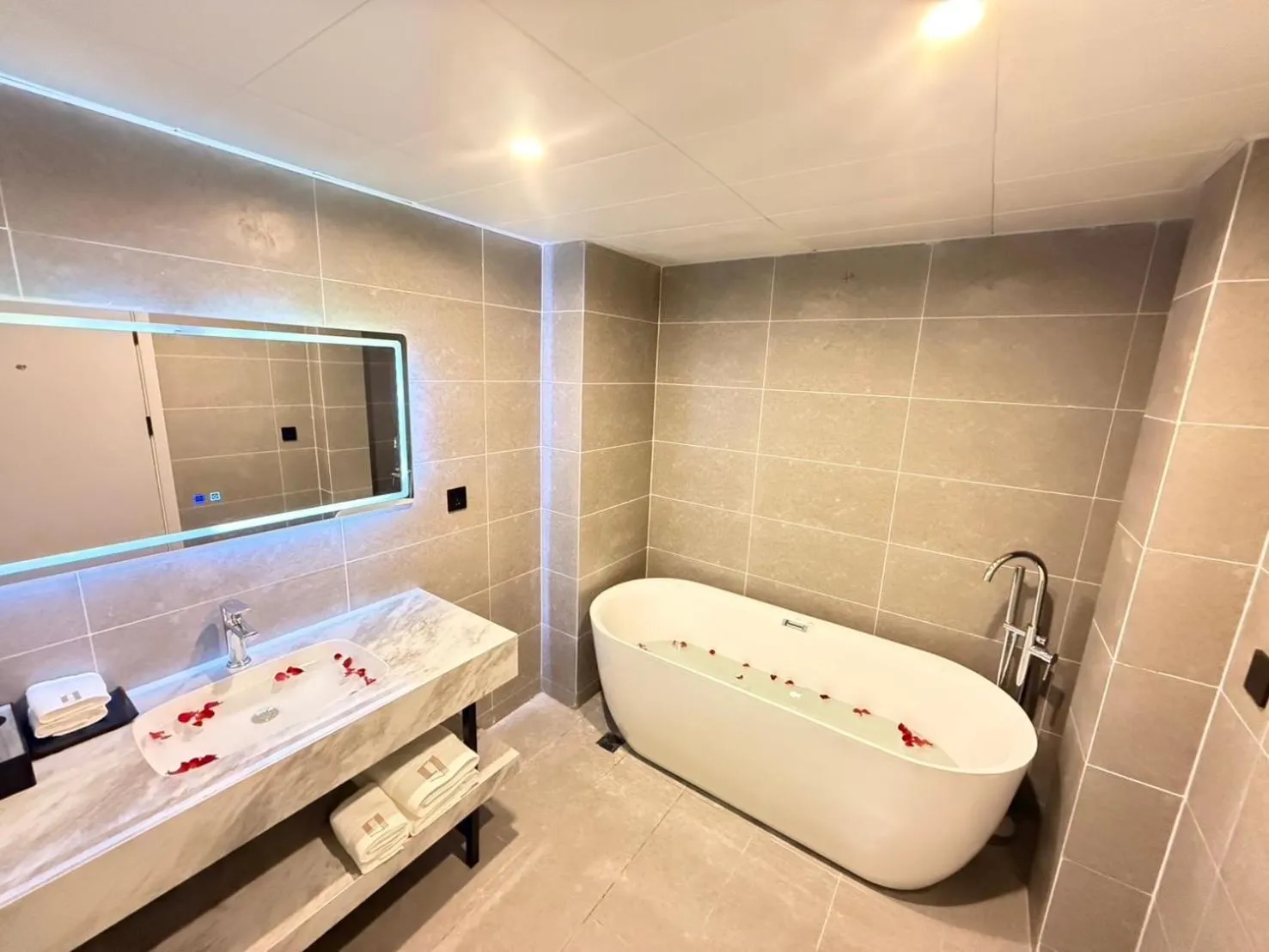 Bathroom in Rama9 No1 Hotel