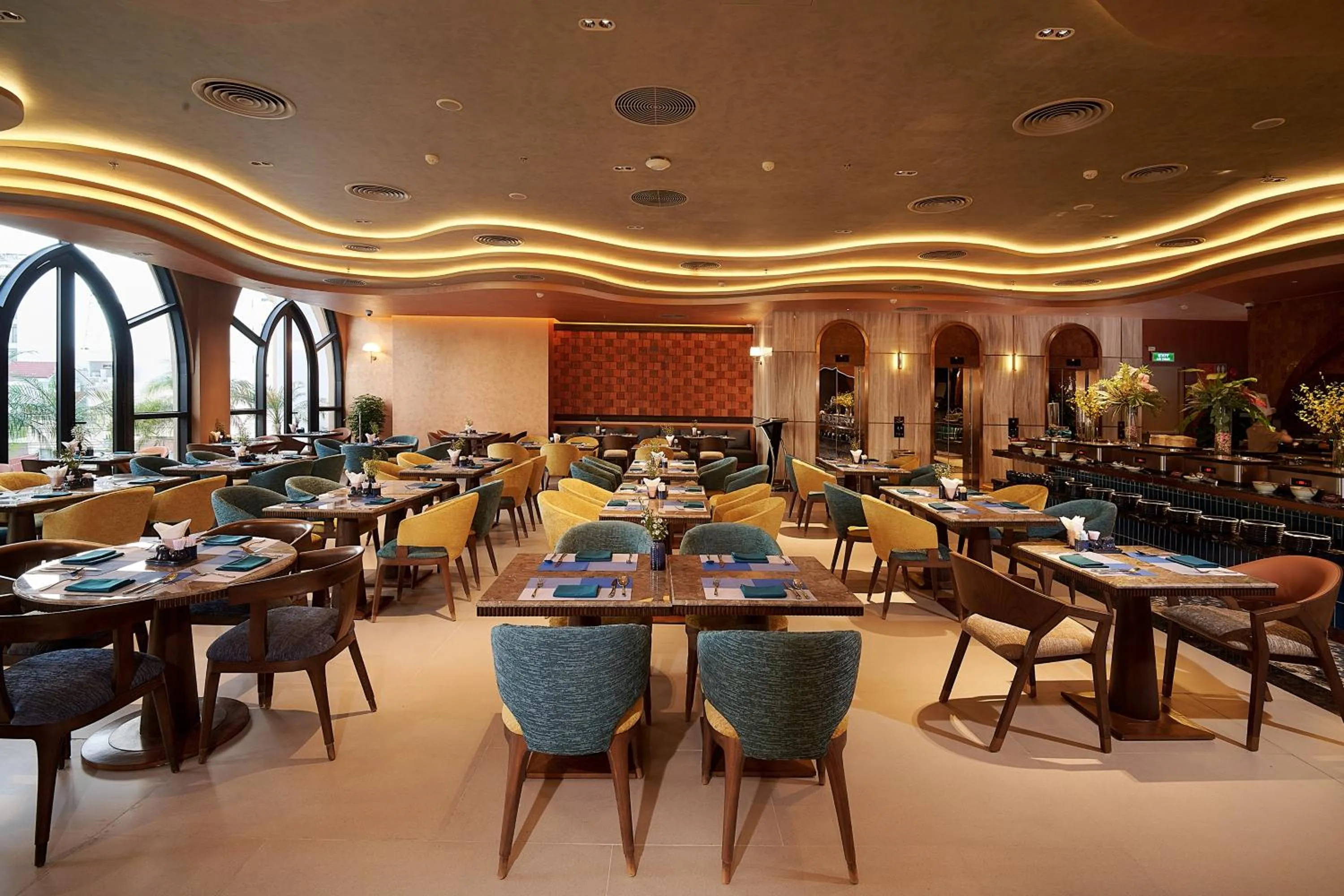 Restaurant/places to eat in Champton Nha Trang Hotel