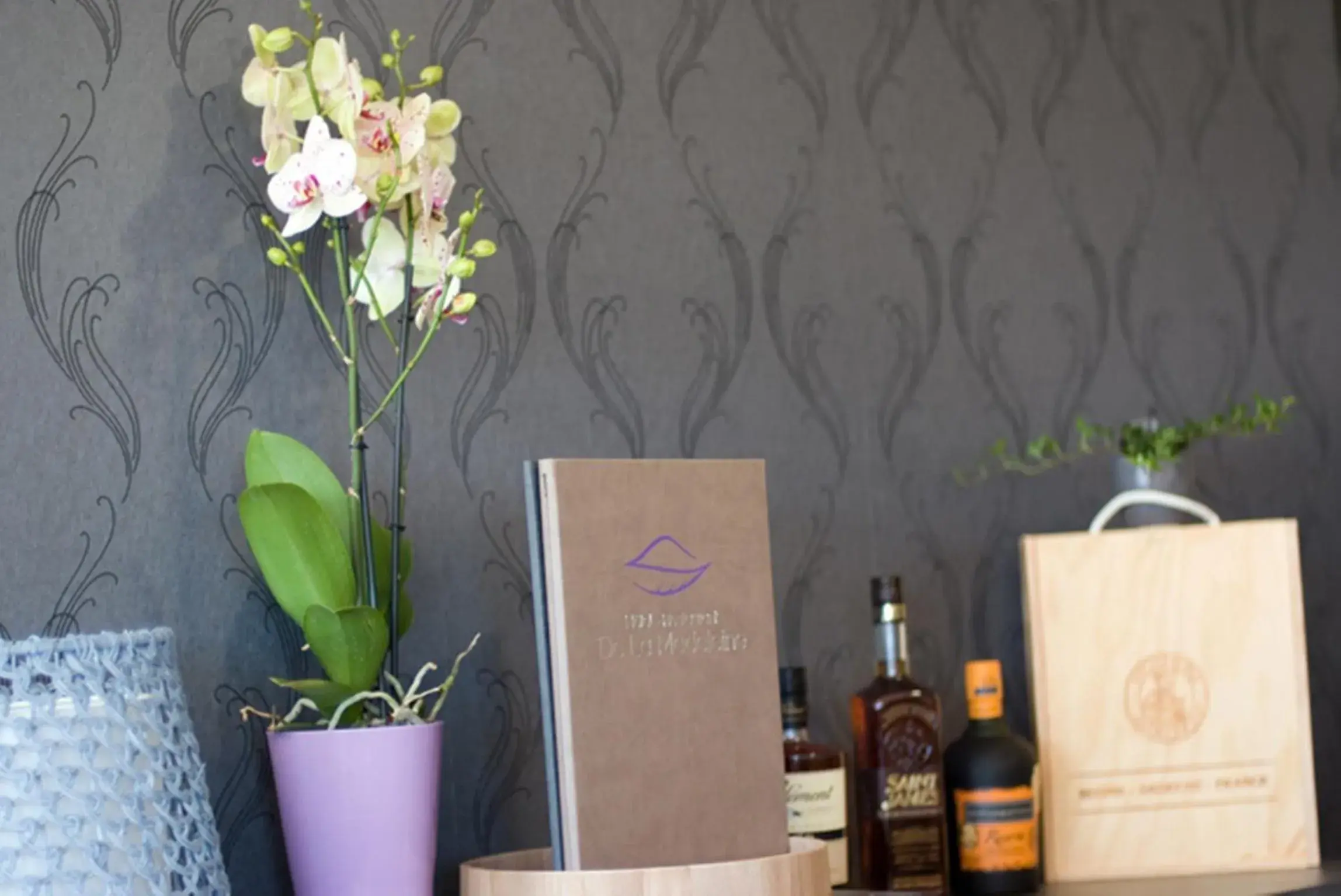 Living room in Logis Hotel Restaurant de La Madeleine Living room in Logis Hotel Restaurant de La Madeleine