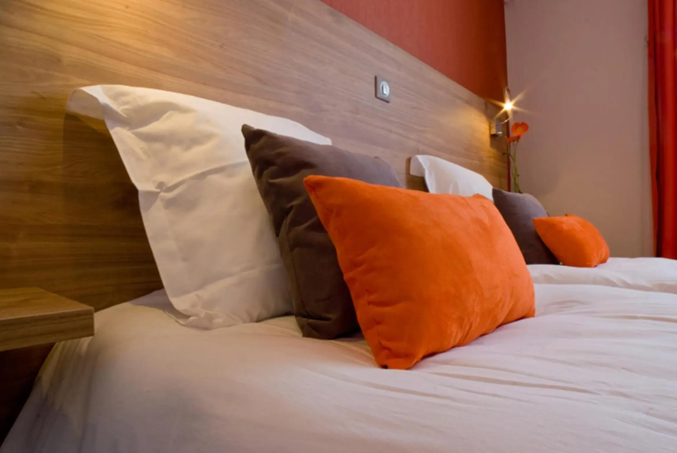 Bed in Logis Hotel Restaurant de La Madeleine Bed in Logis Hotel Restaurant de La Madeleine