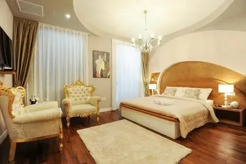 Silver & Gold Luxury Rooms Silver & Gold Luxury Rooms