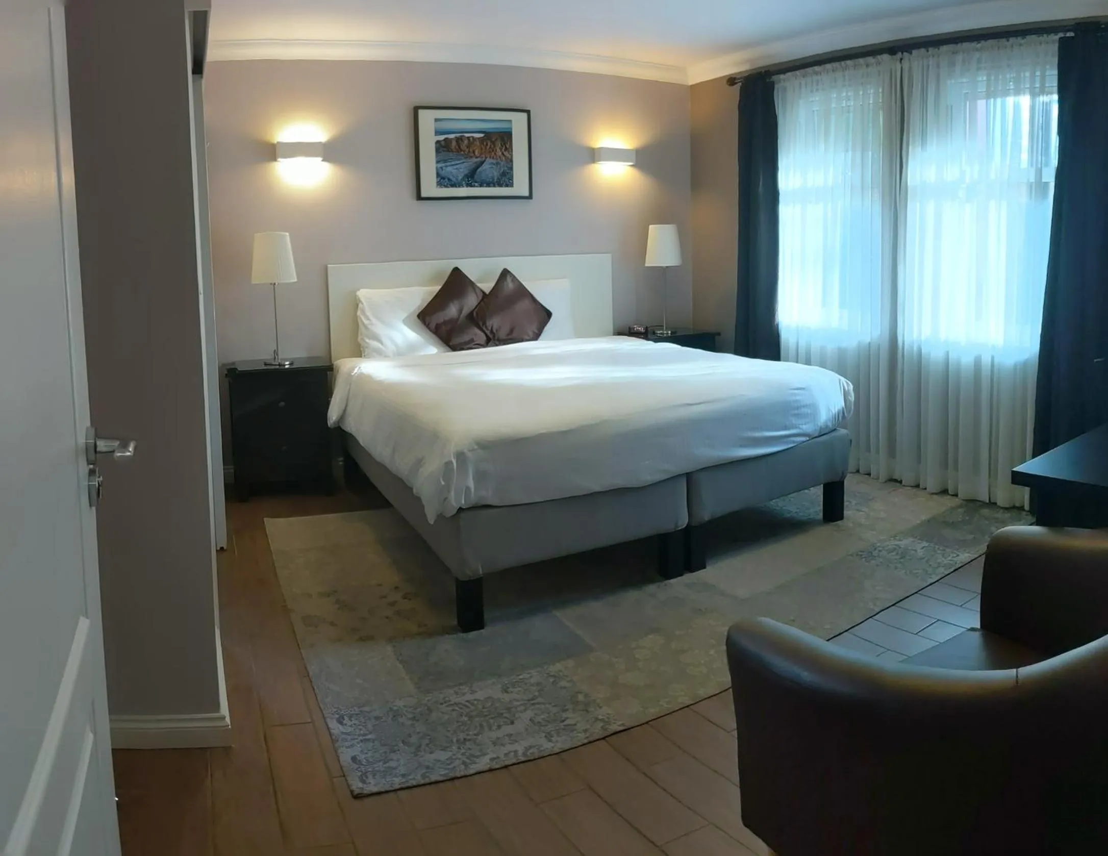 Bed in MacLean Guest House