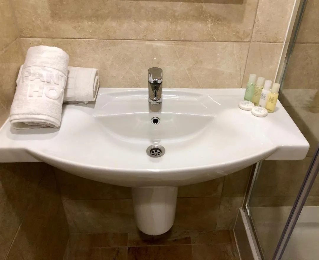 Bathroom in Academy Hotel