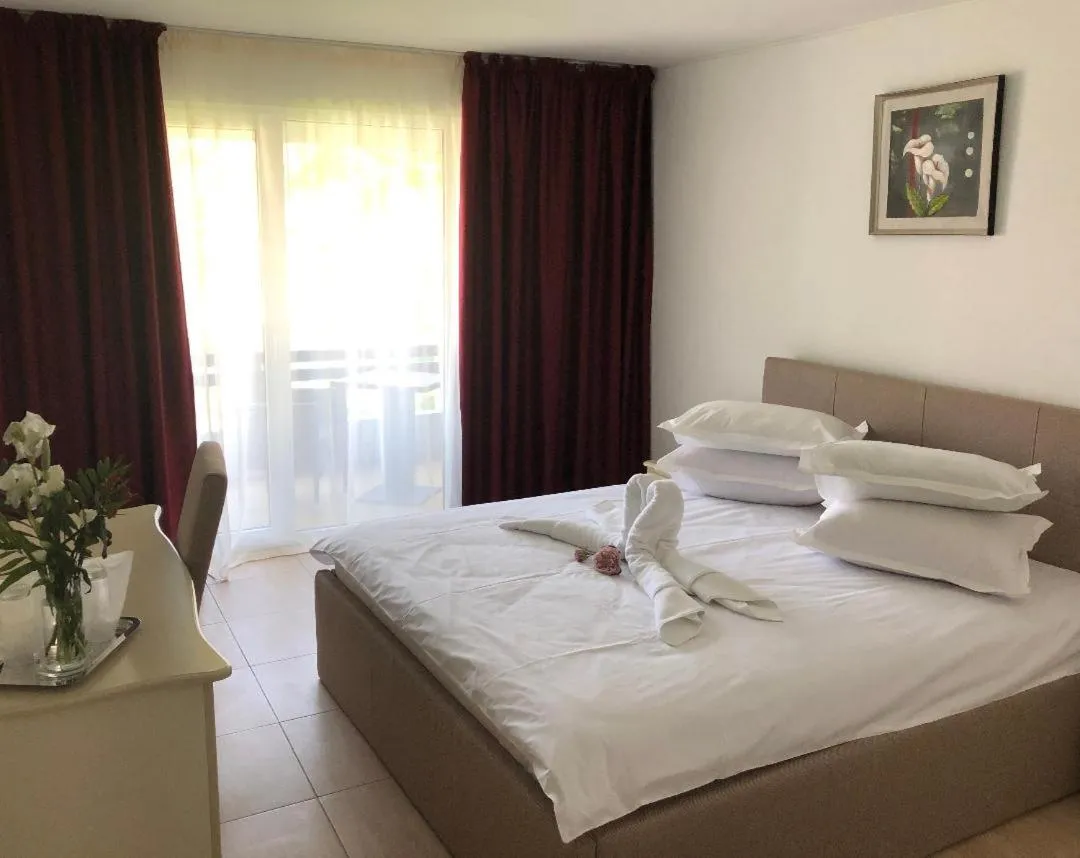 Photo of the whole room in Academy Hotel