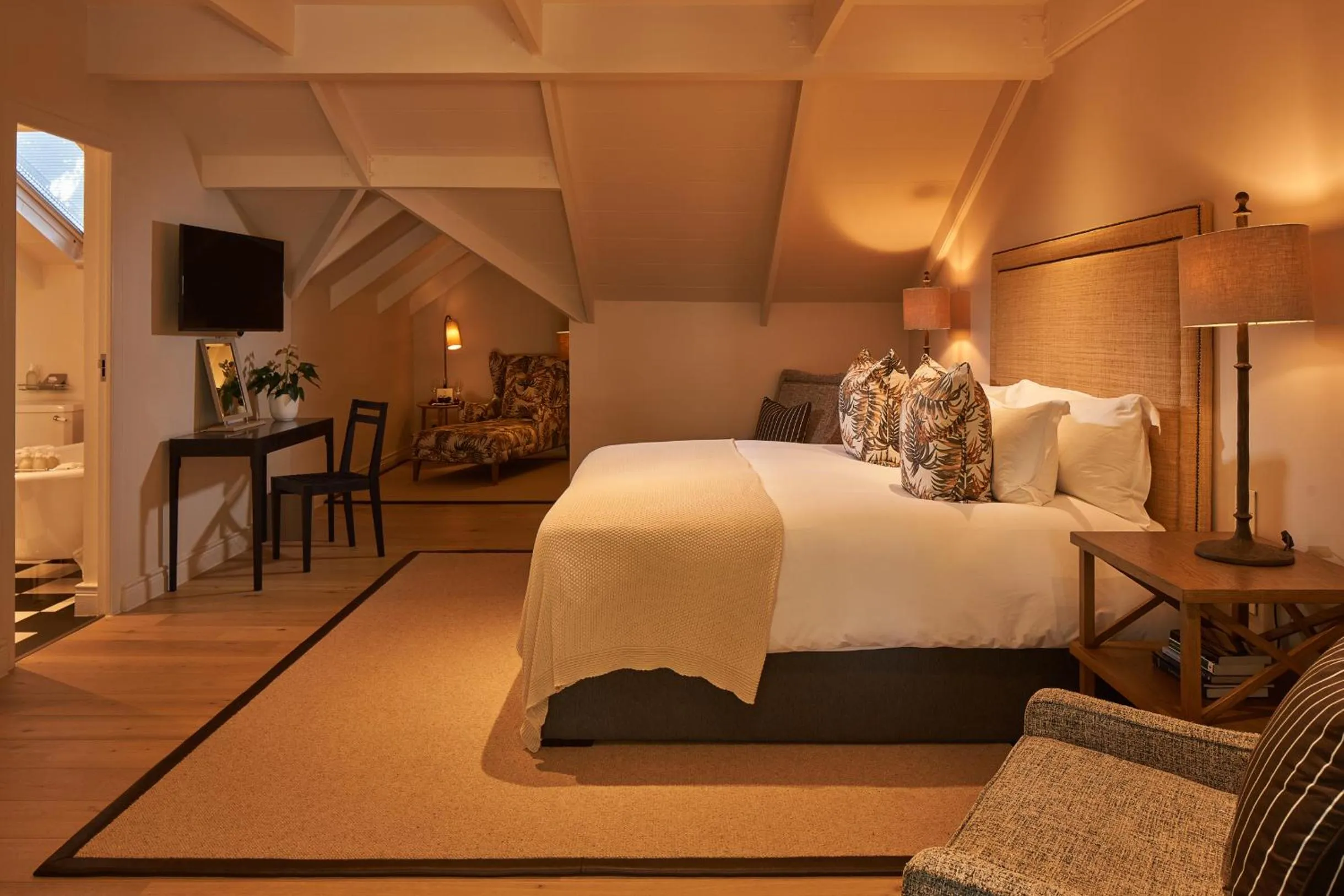 Bedroom, Bed in Leeu House