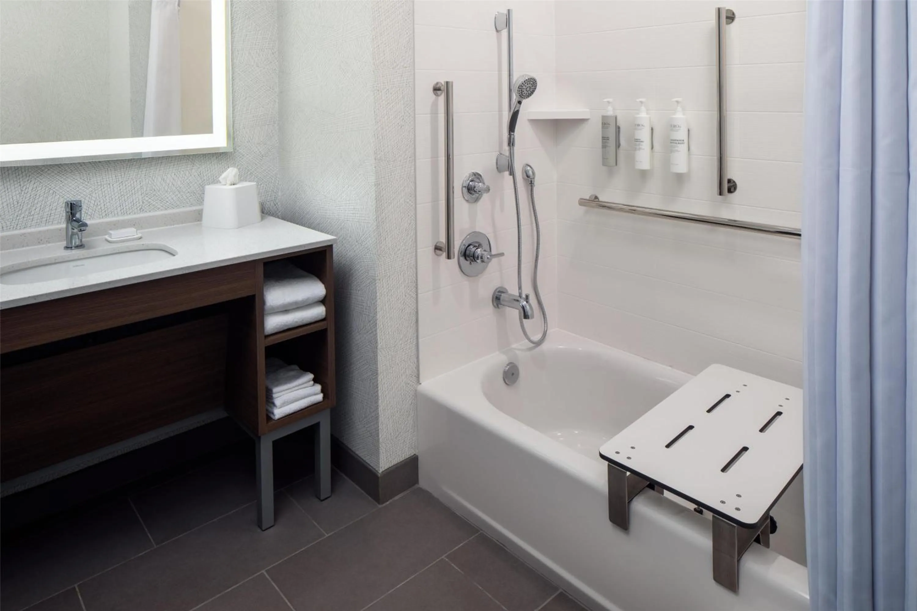 Bathroom in Home2 Suites By Hilton Bastrop