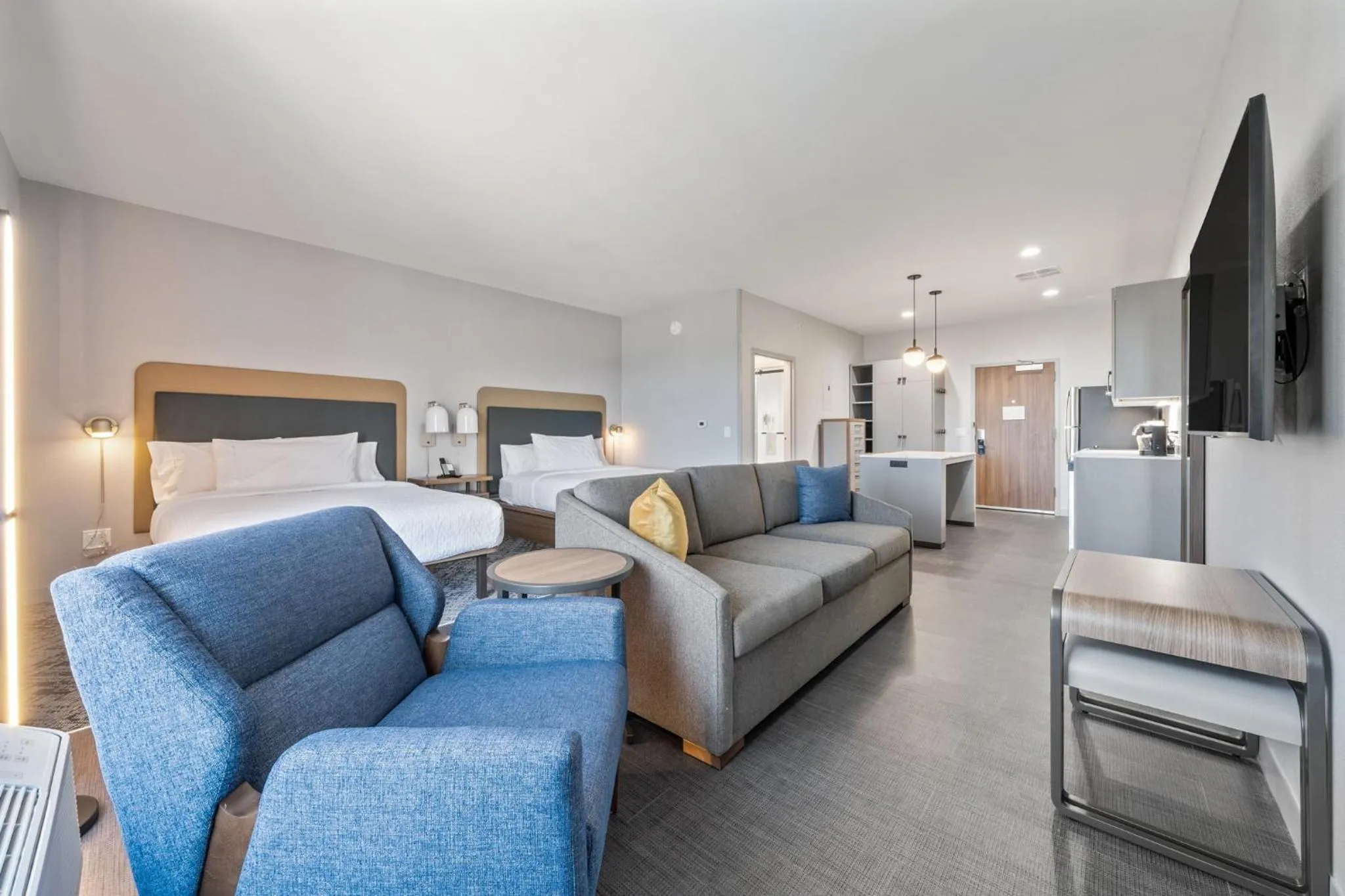 Bed in Homewood Suites By Hilton Austin Airport