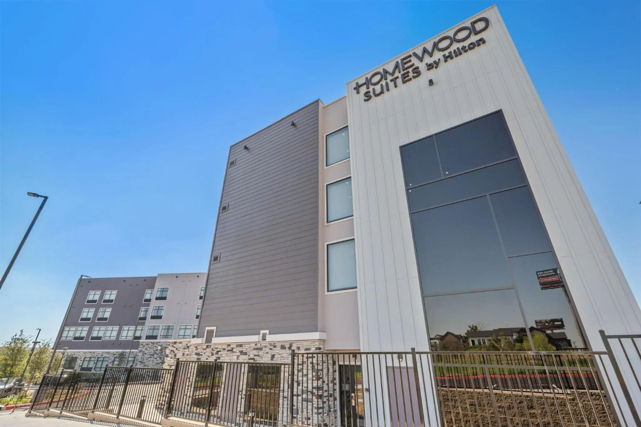 Property building in Homewood Suites By Hilton Austin Airport