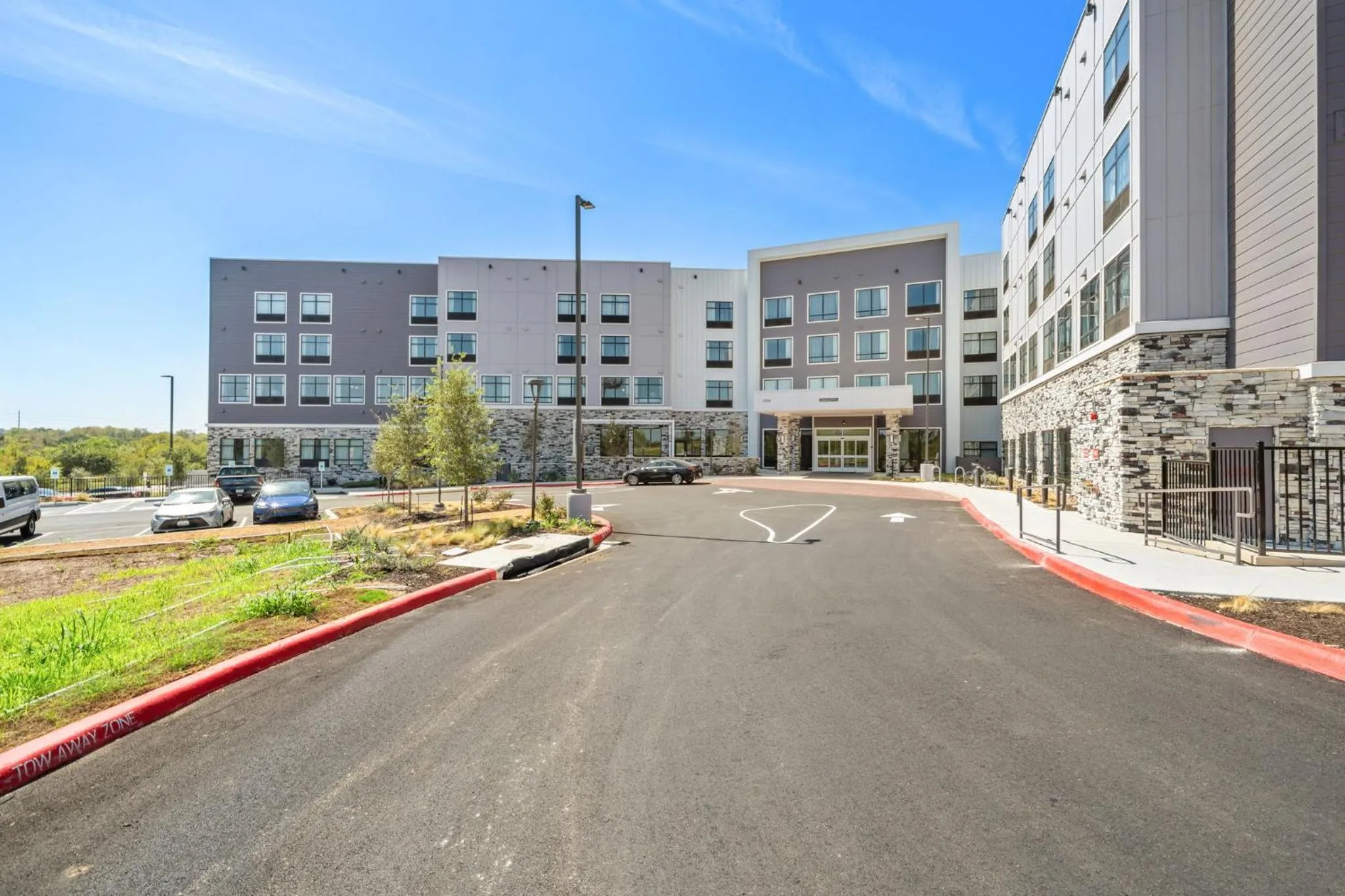 Property building in Homewood Suites By Hilton Austin Airport