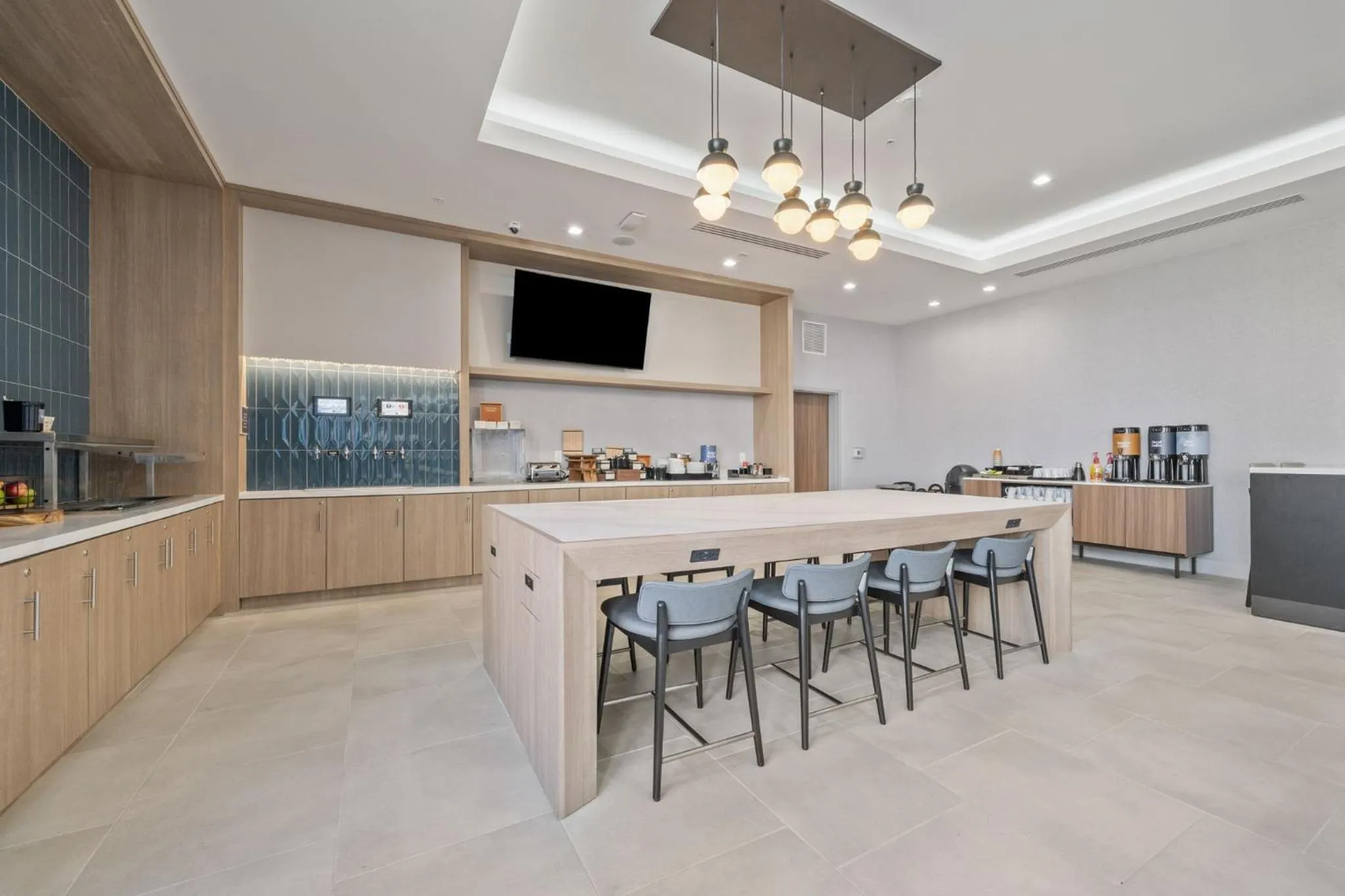 Breakfast in Homewood Suites By Hilton Austin Airport