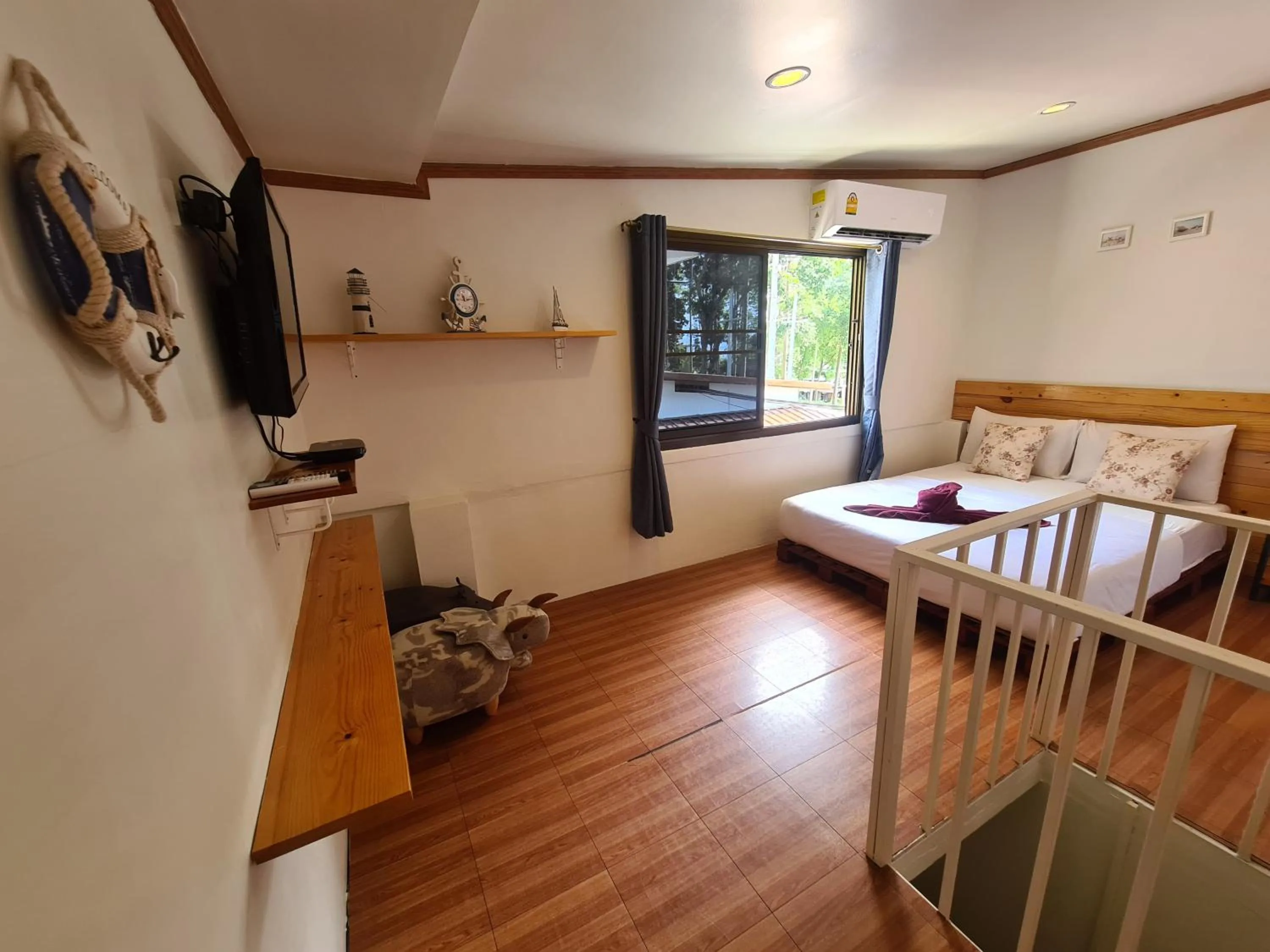 Bed in Baan Hello Samed