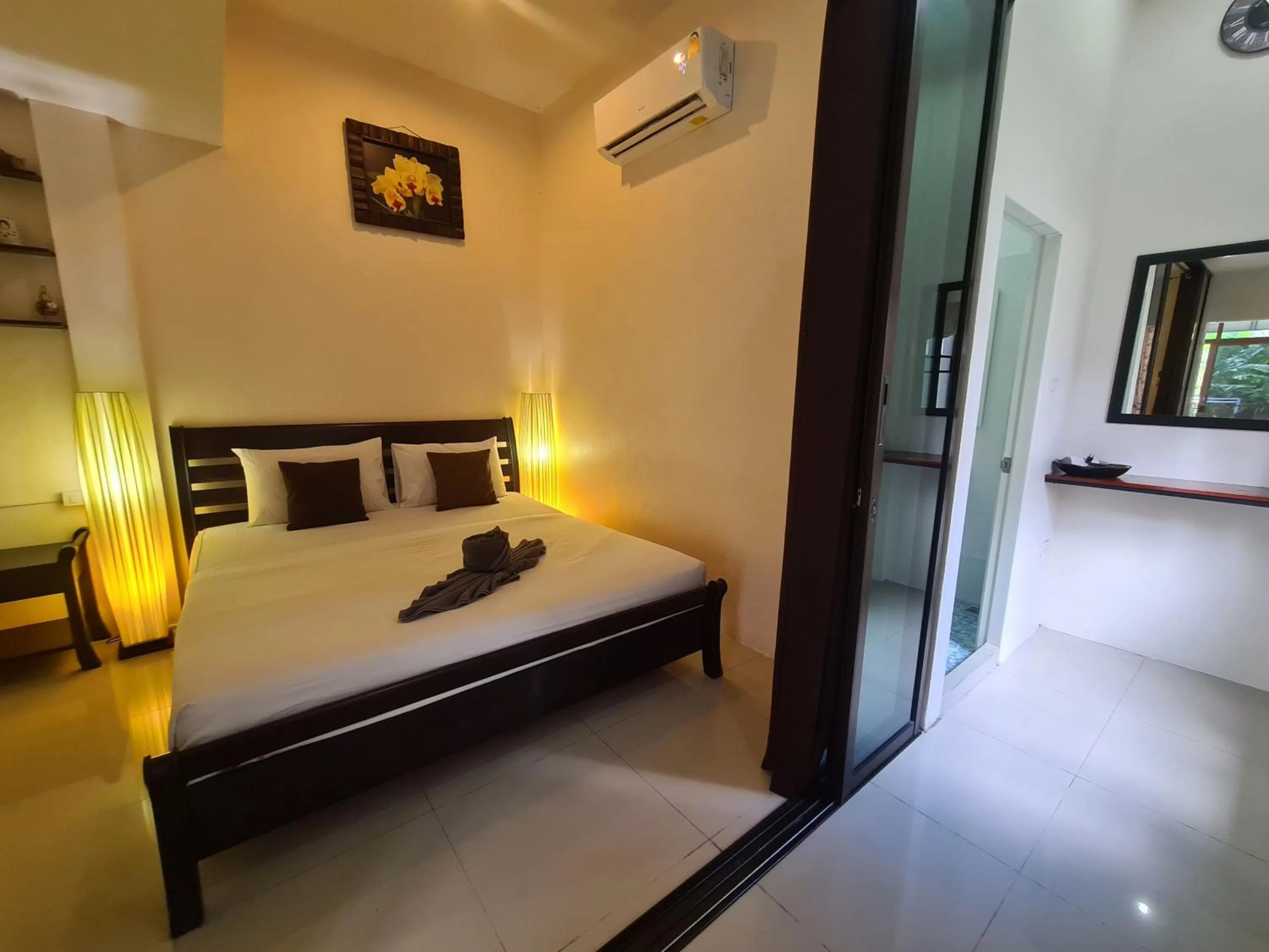 Bed in Baan Hello Samed