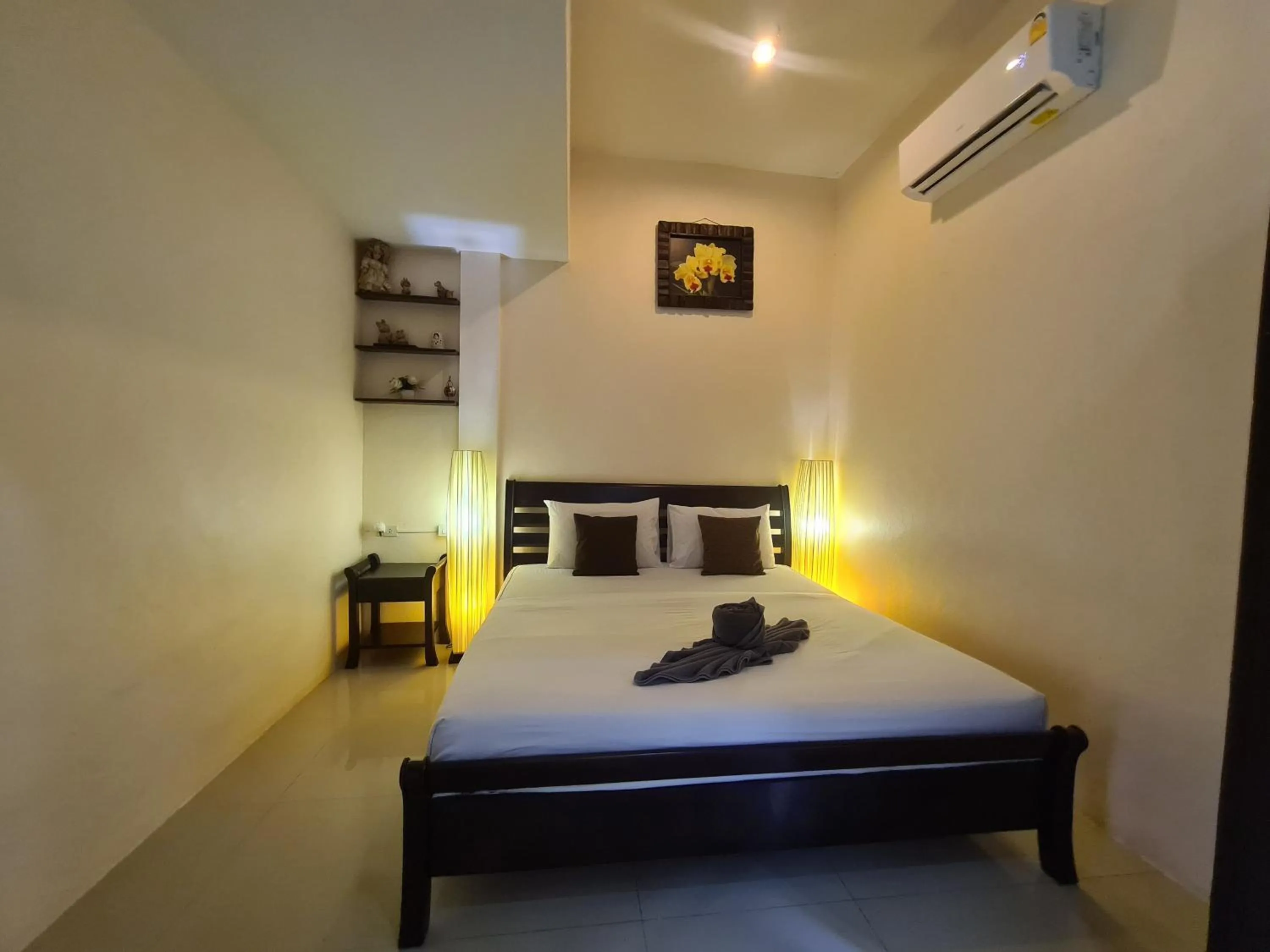 Bed in Baan Hello Samed