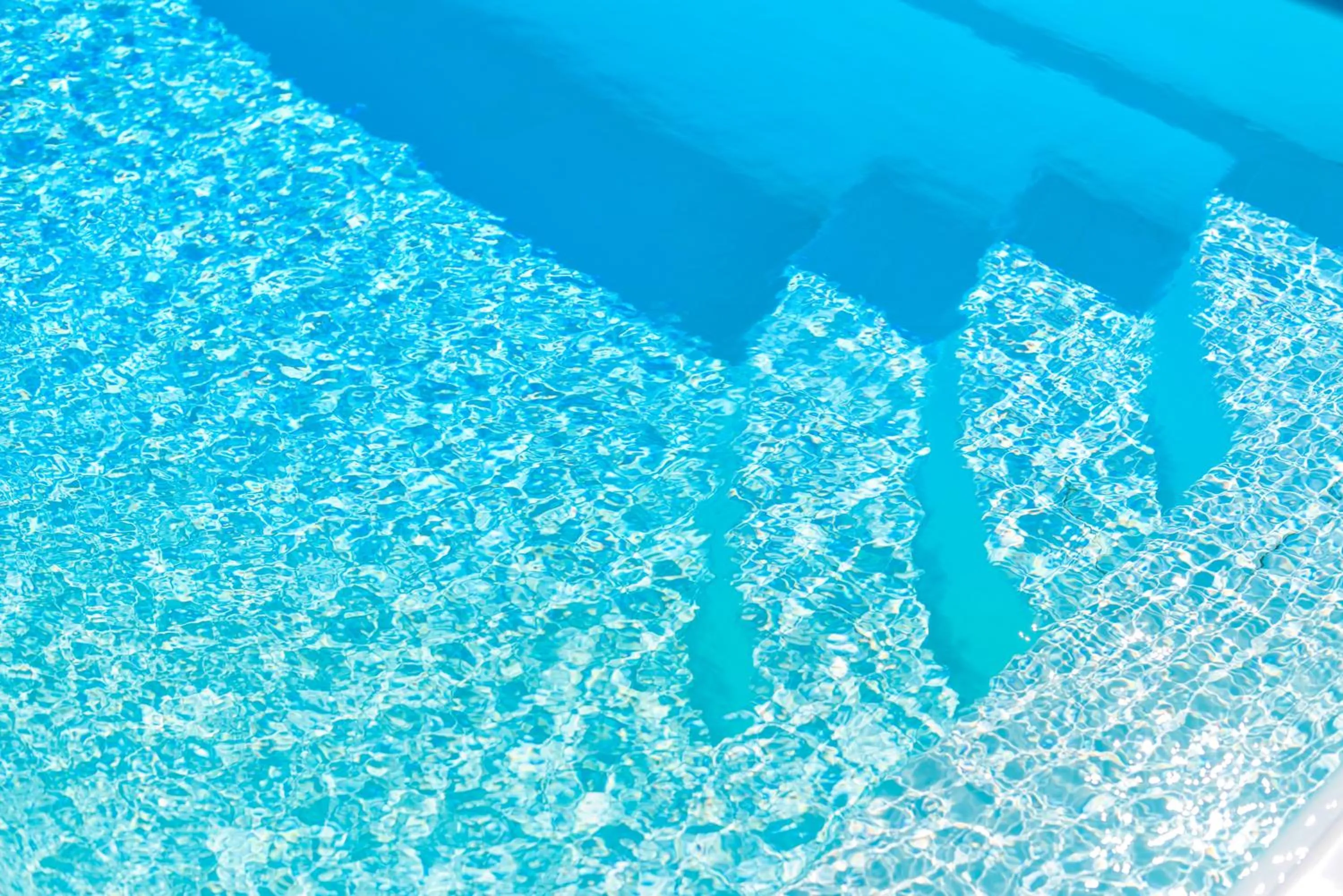 Swimming pool in Katharos Pool Villas